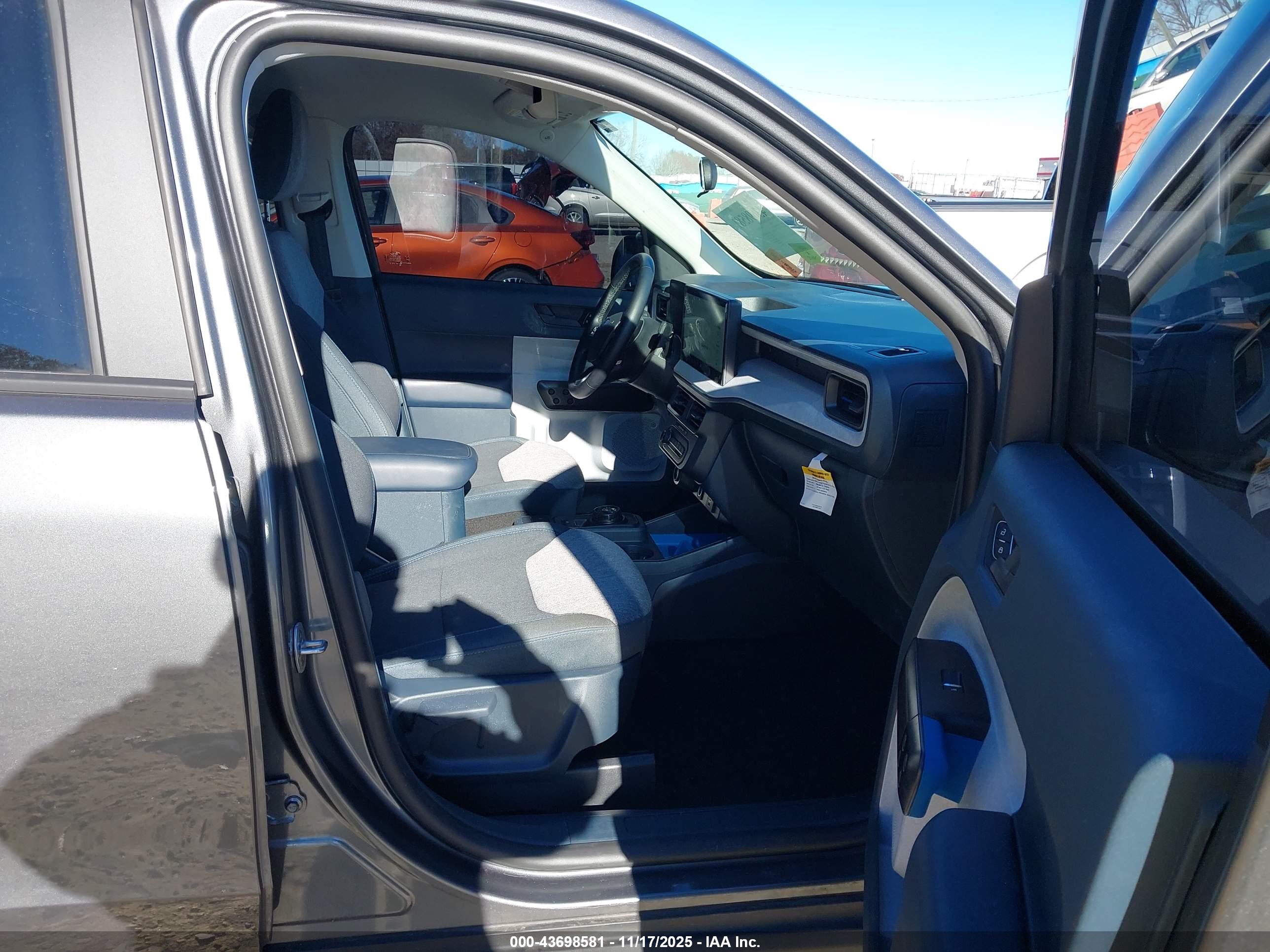 FORD MAVERICK image 5