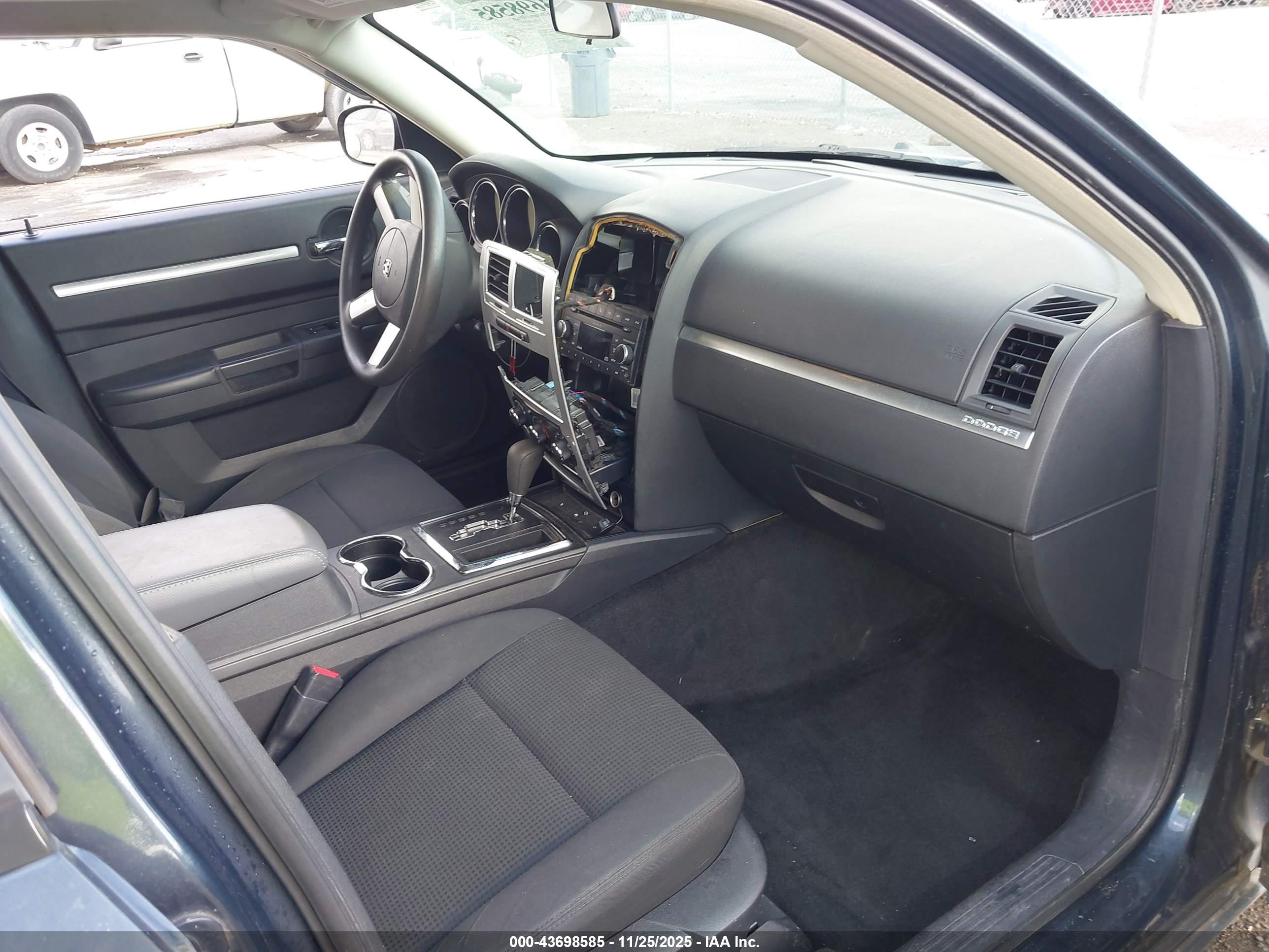 DODGE CHARGER image 5