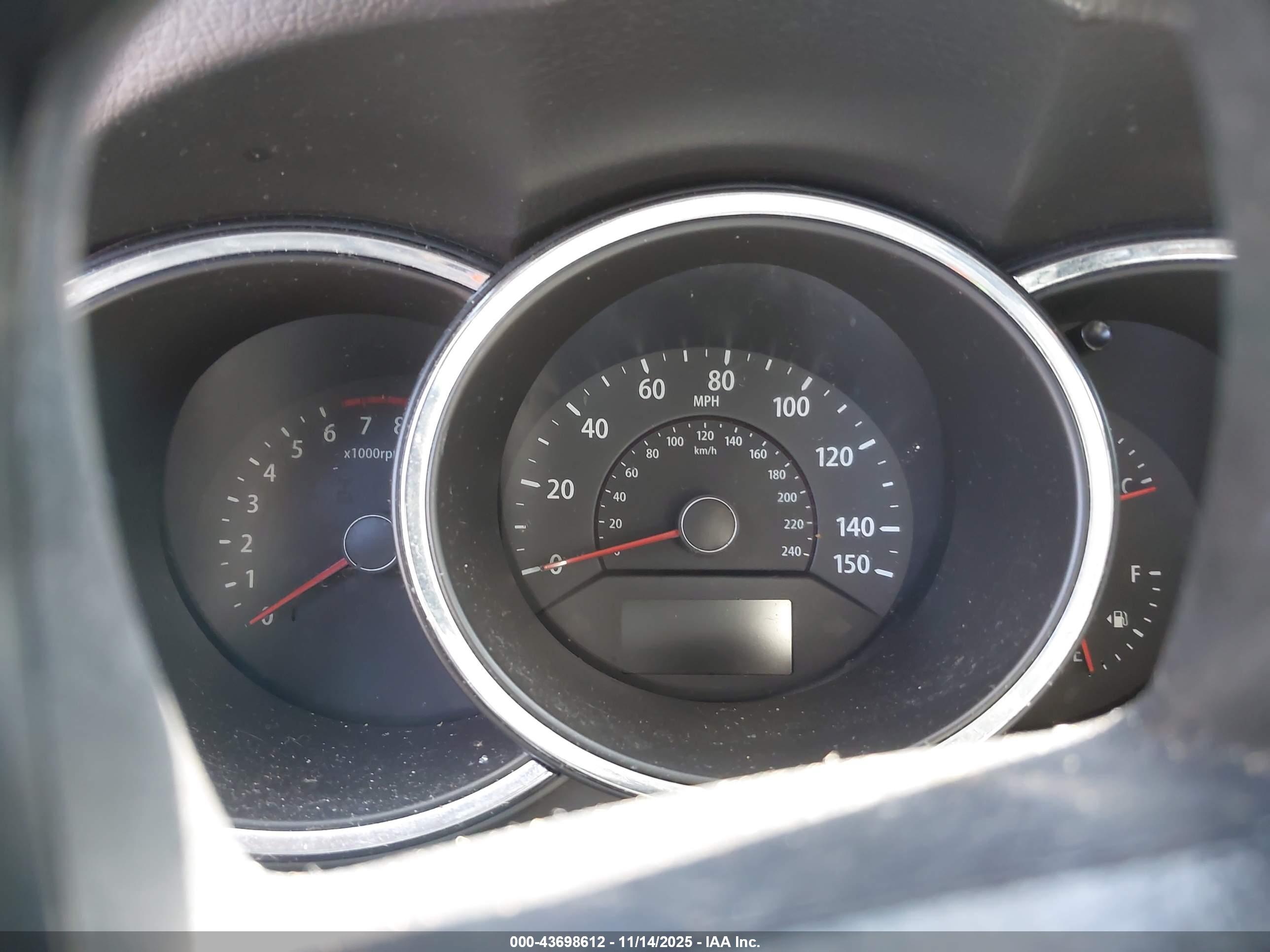 KIA SORENTO image 7