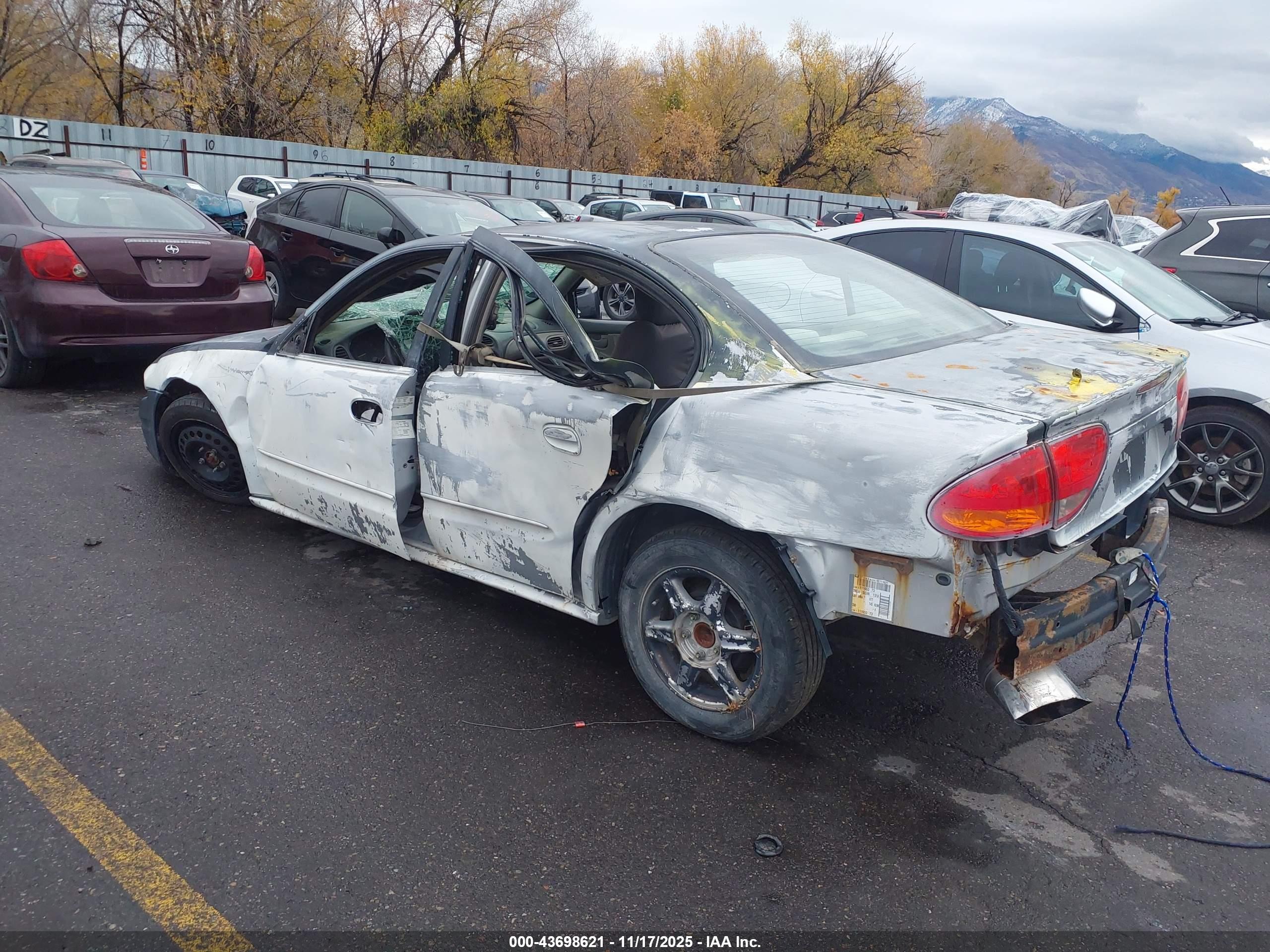 OLDSMOBILE ALERO image 3