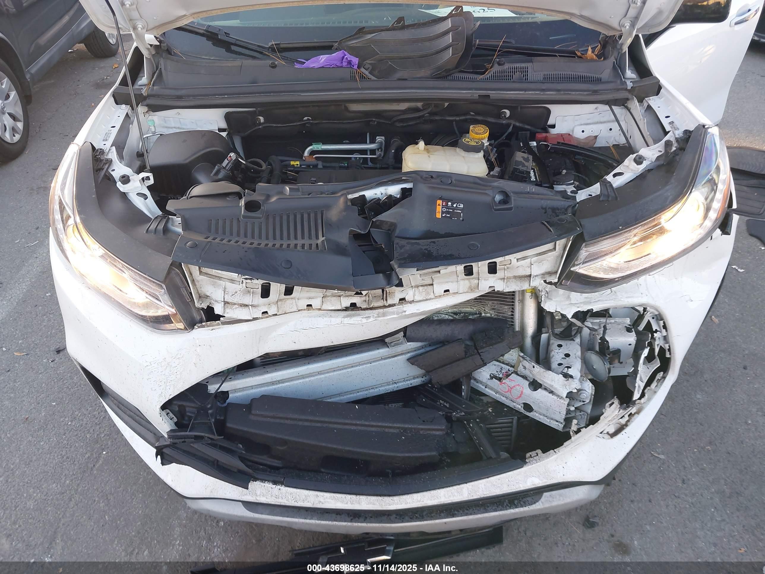 CHEVROLET TRAX image 10