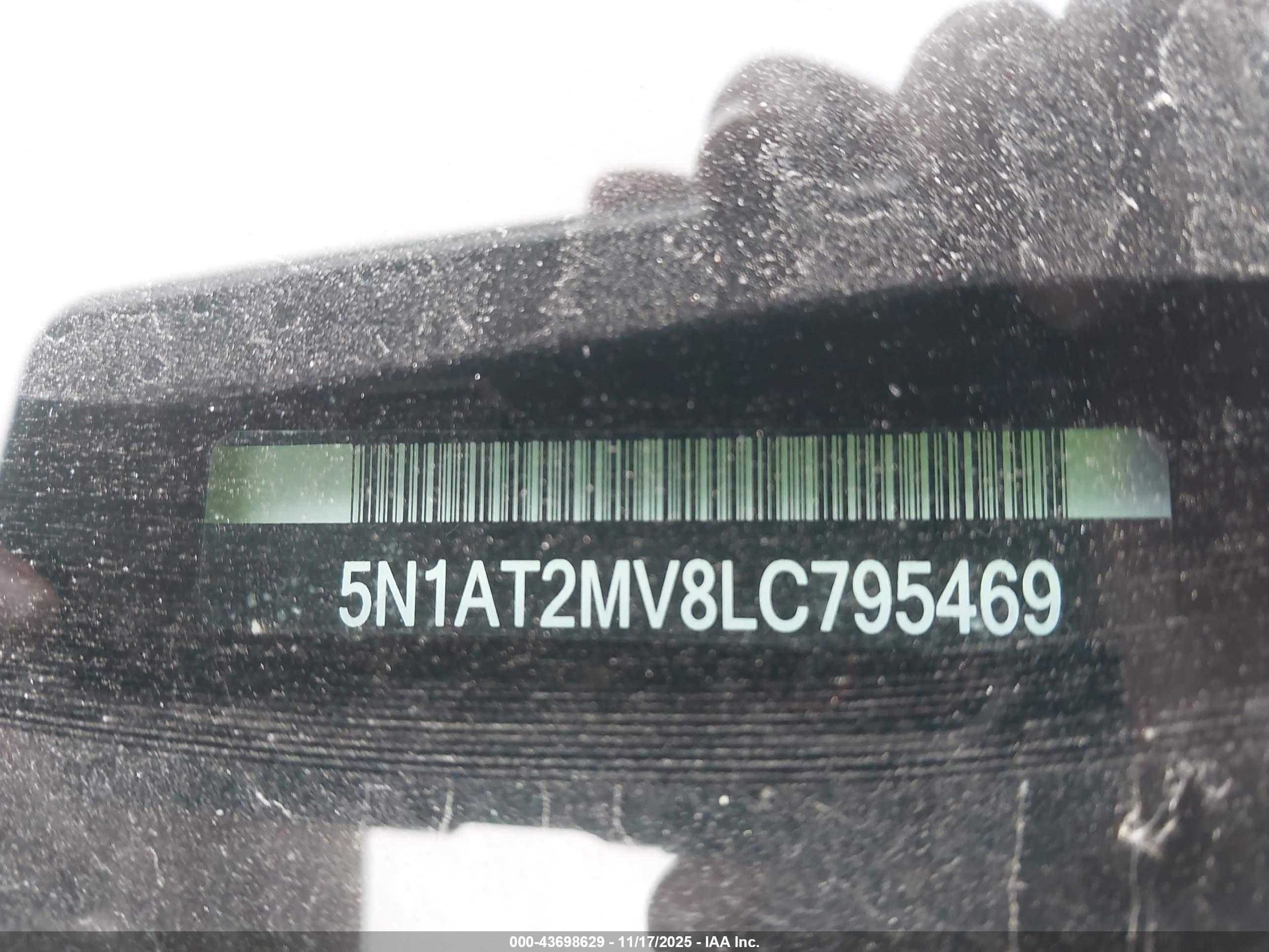 NISSAN ROGUE image 9