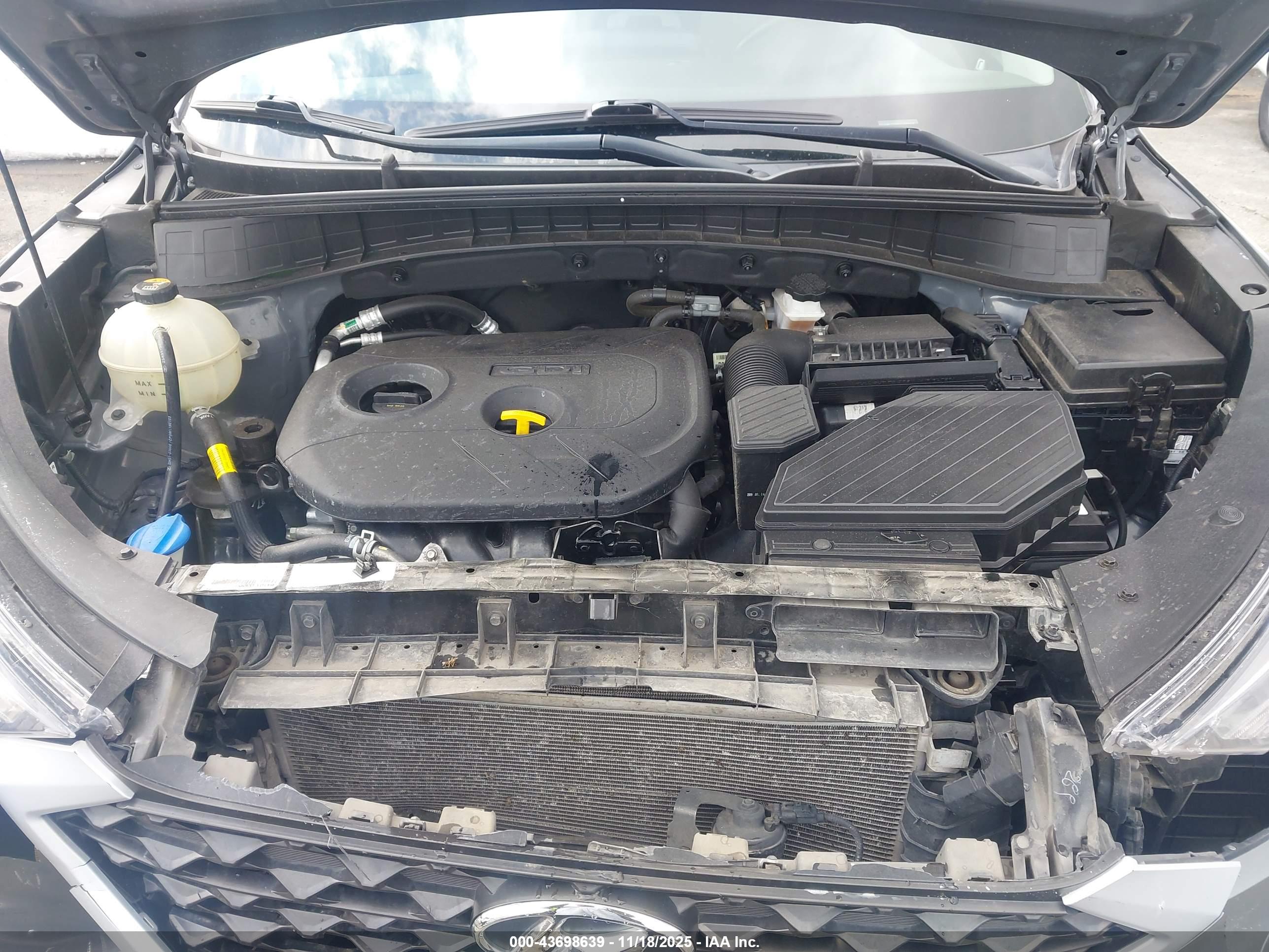 HYUNDAI TUCSON image 10
