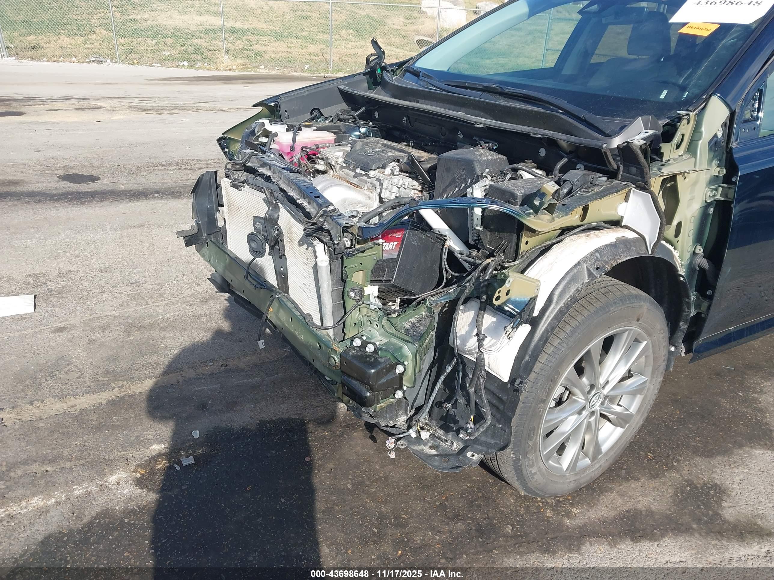 TOYOTA RAV4 image 6