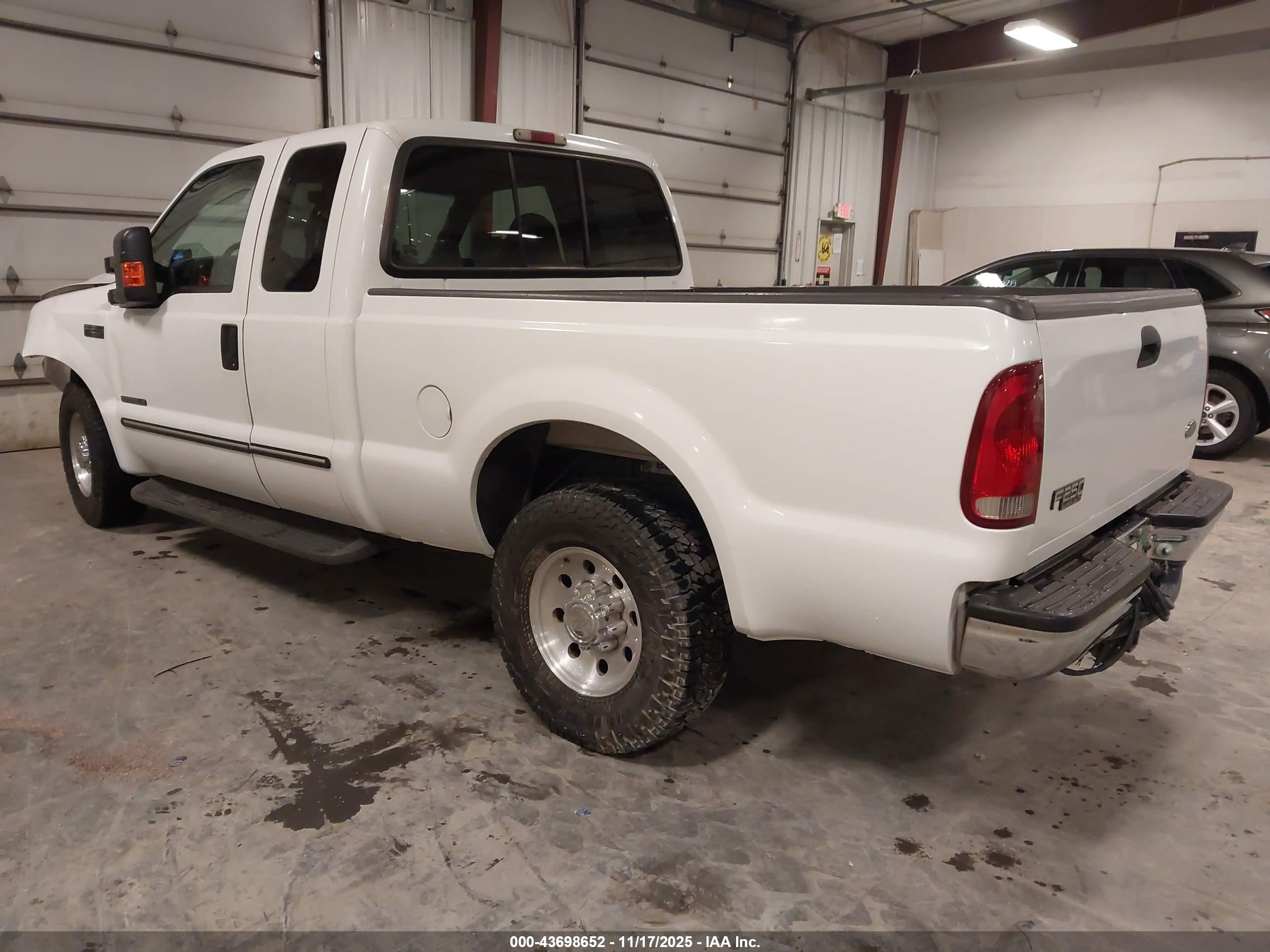 FORD F-250 image 3
