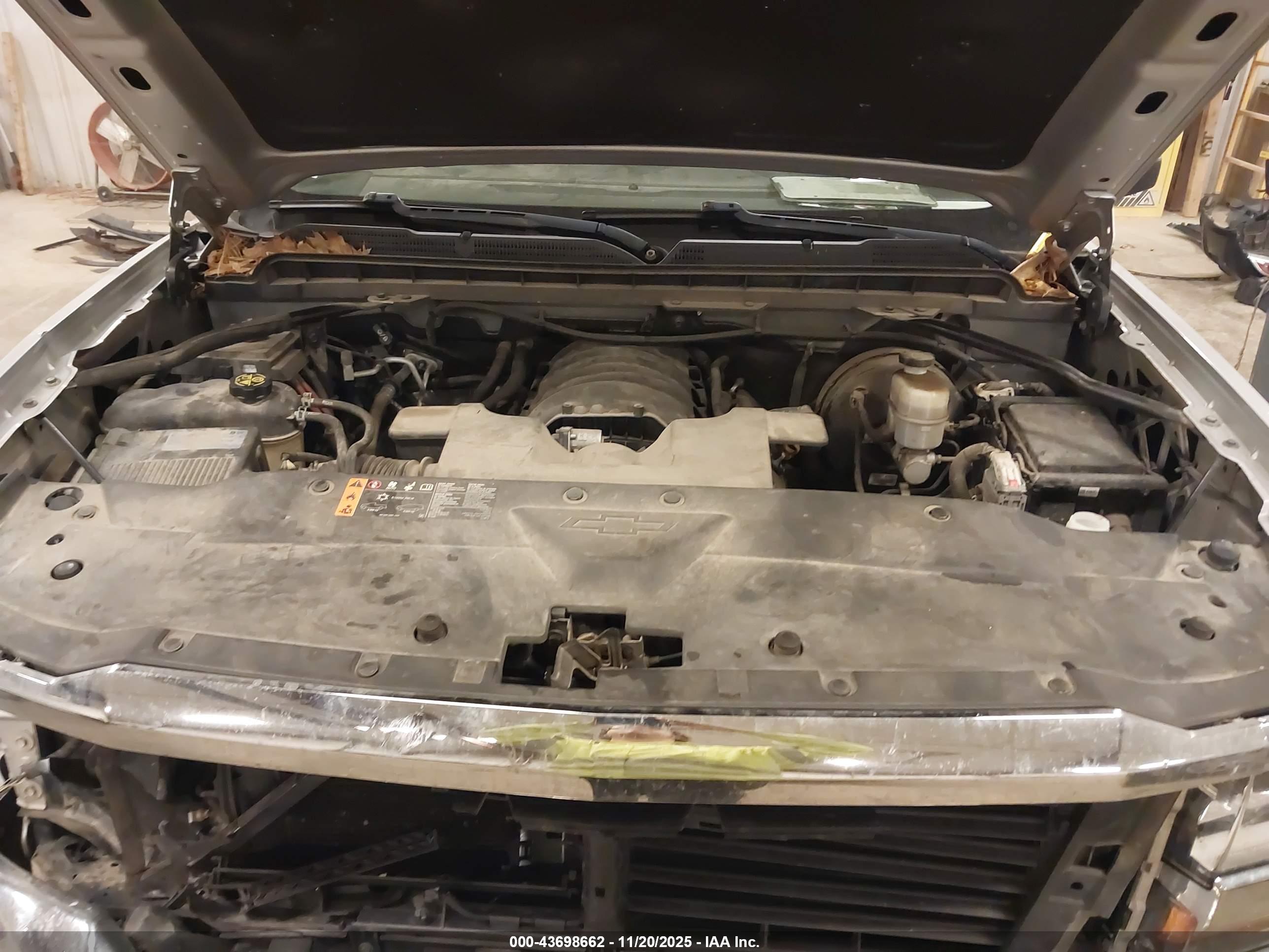 CHEVROLET SILVERADO image 10