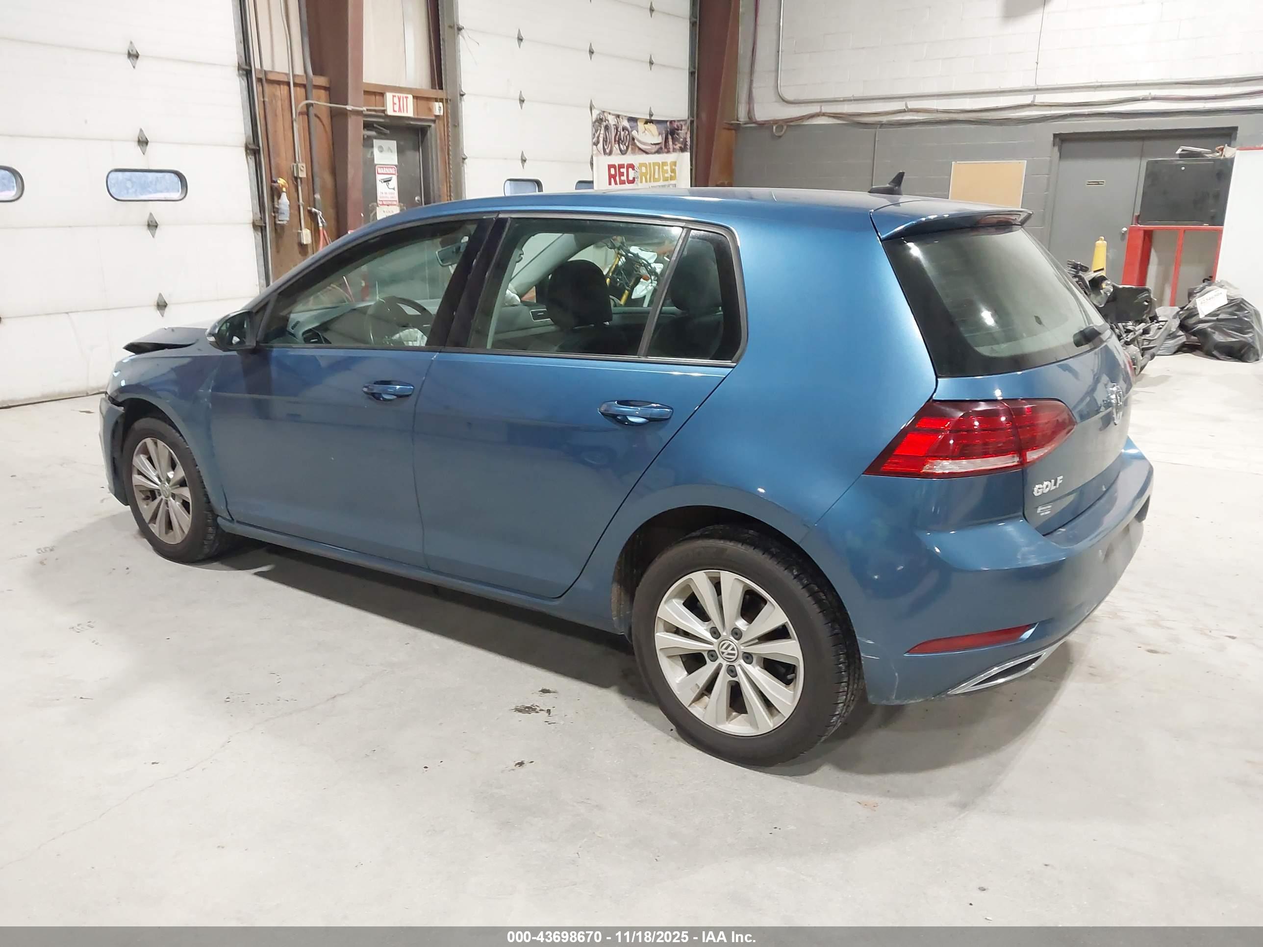 VOLKSWAGEN GOLF image 3