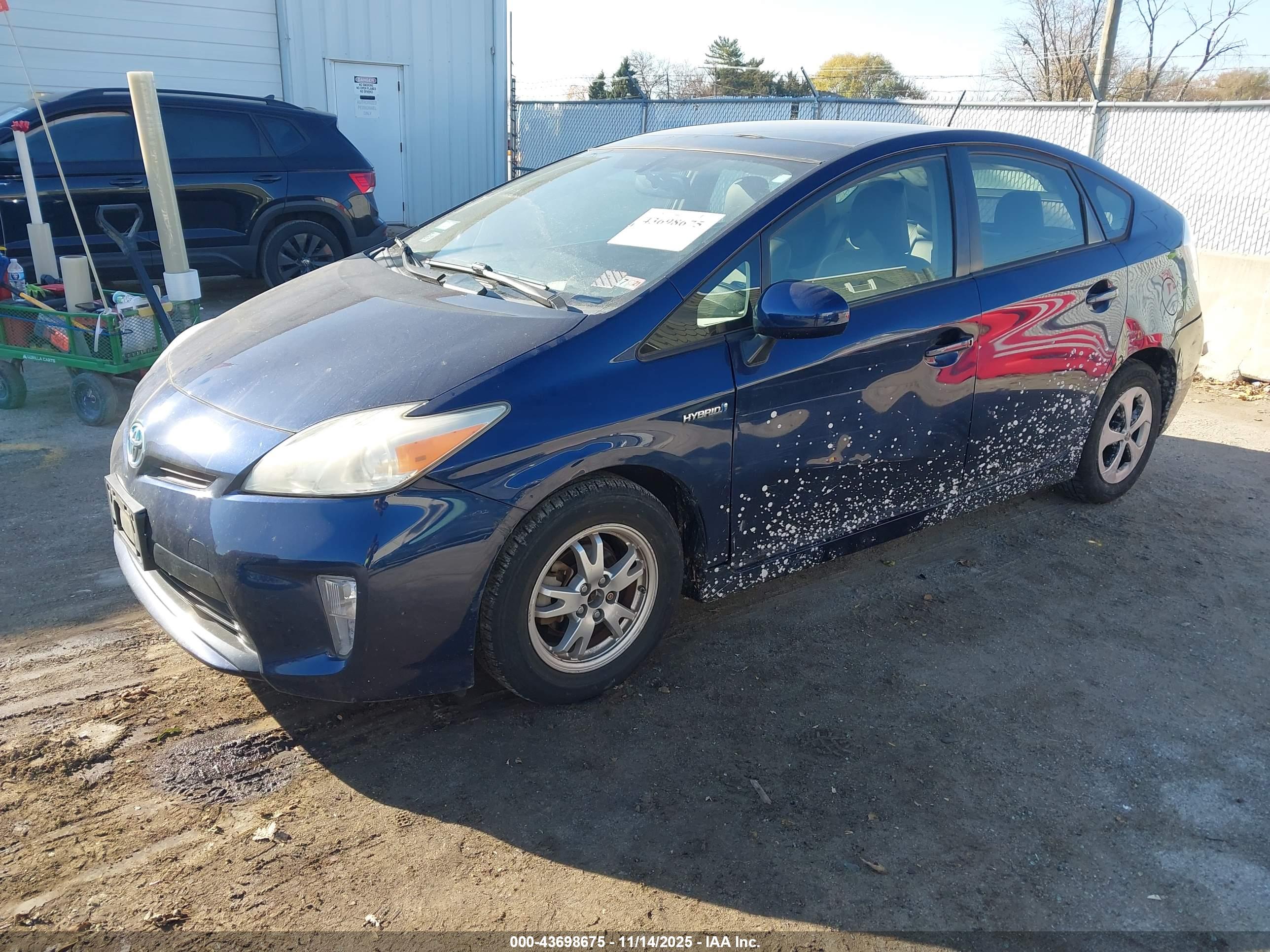 TOYOTA PRIUS image 2