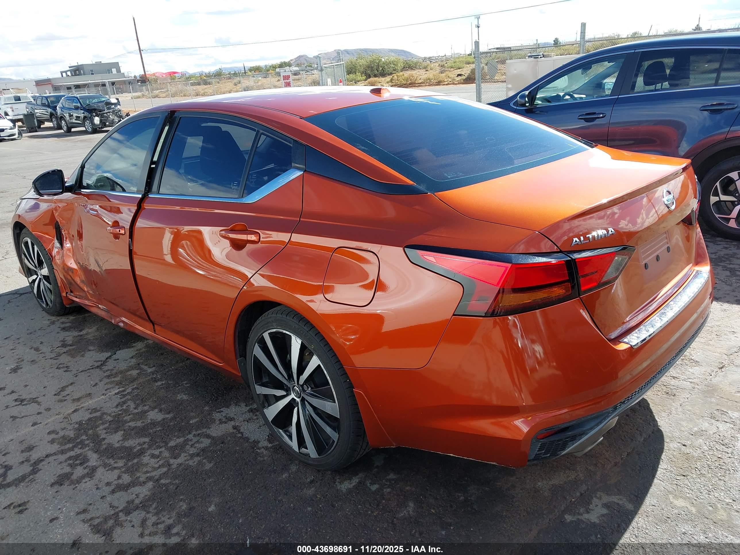 NISSAN ALTIMA image 3