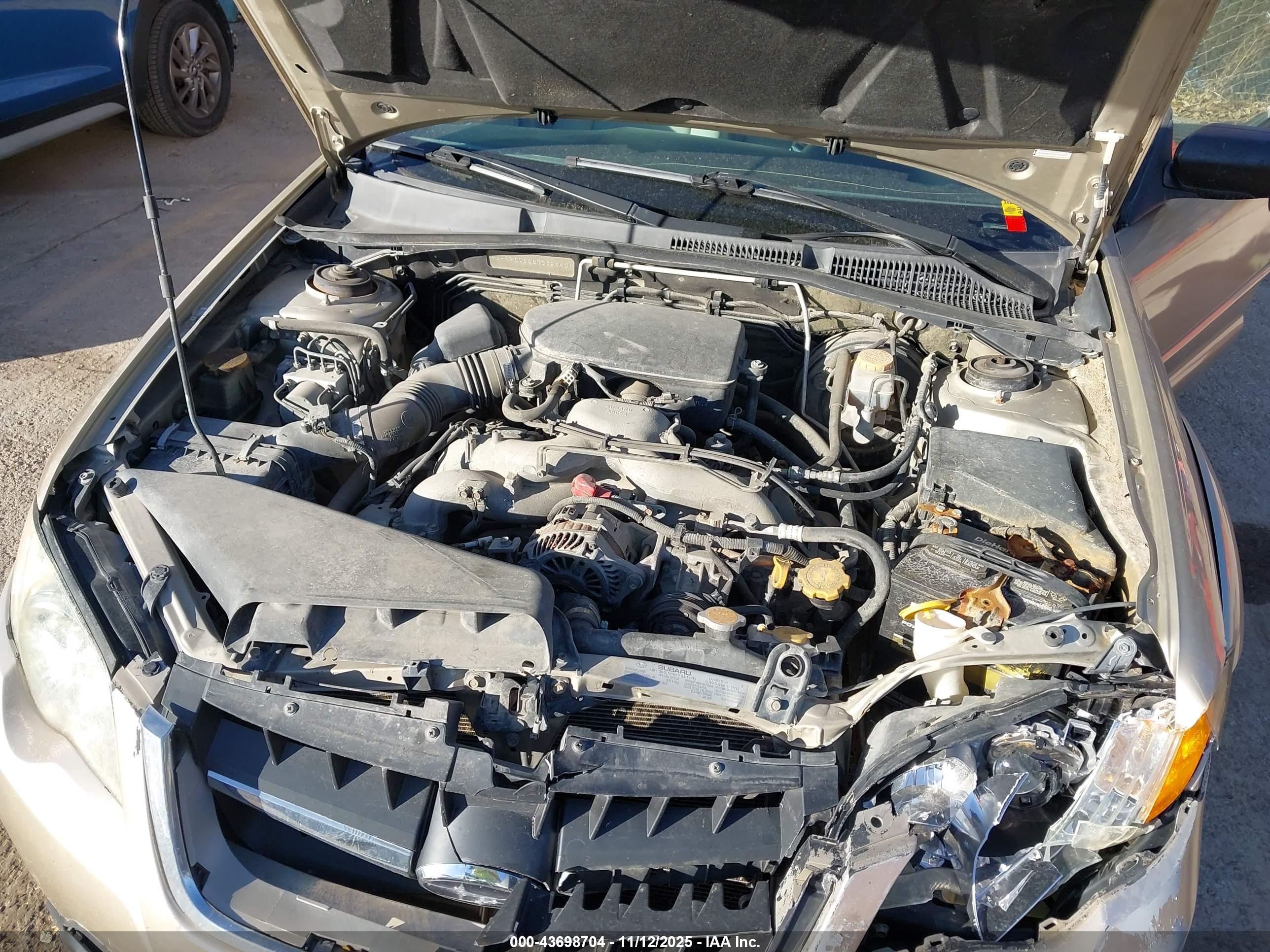 SUBARU OUTBACK image 10