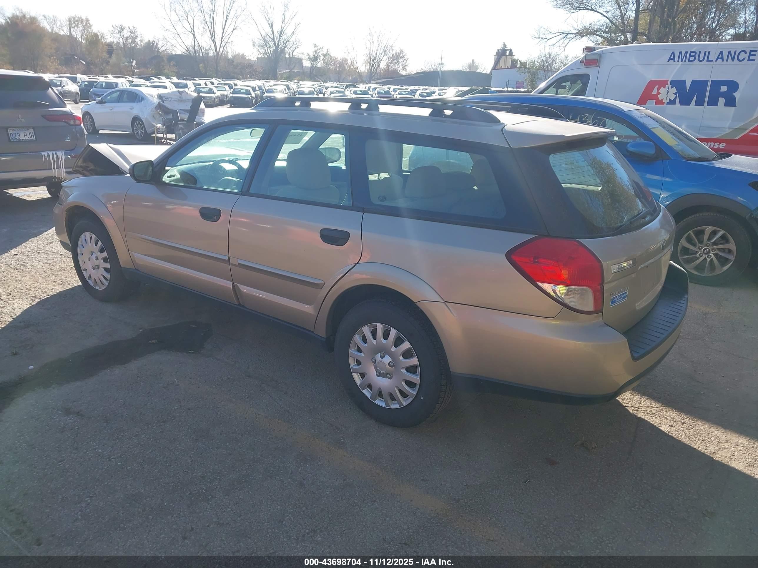 SUBARU OUTBACK image 3