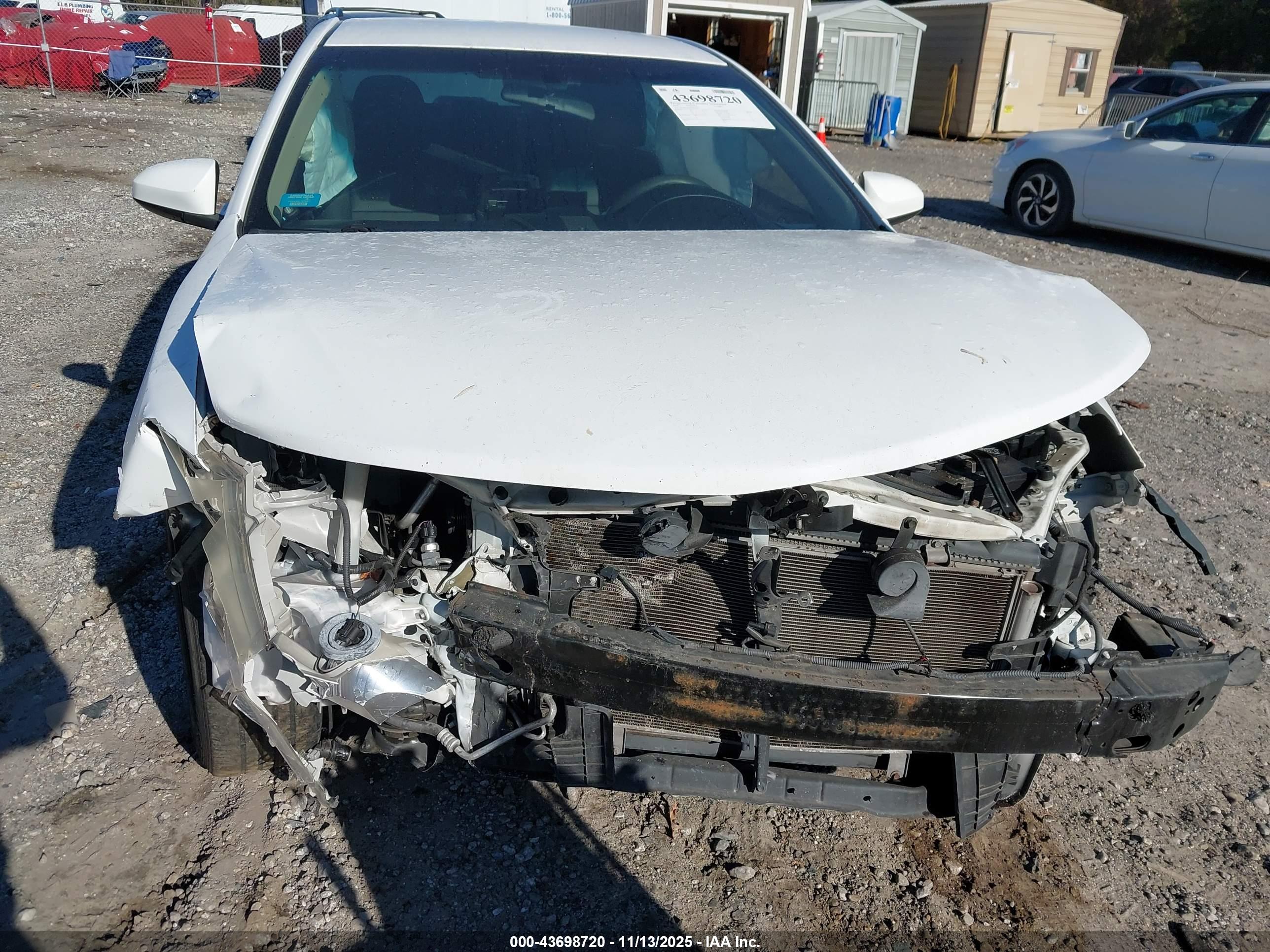 TOYOTA CAMRY image 6