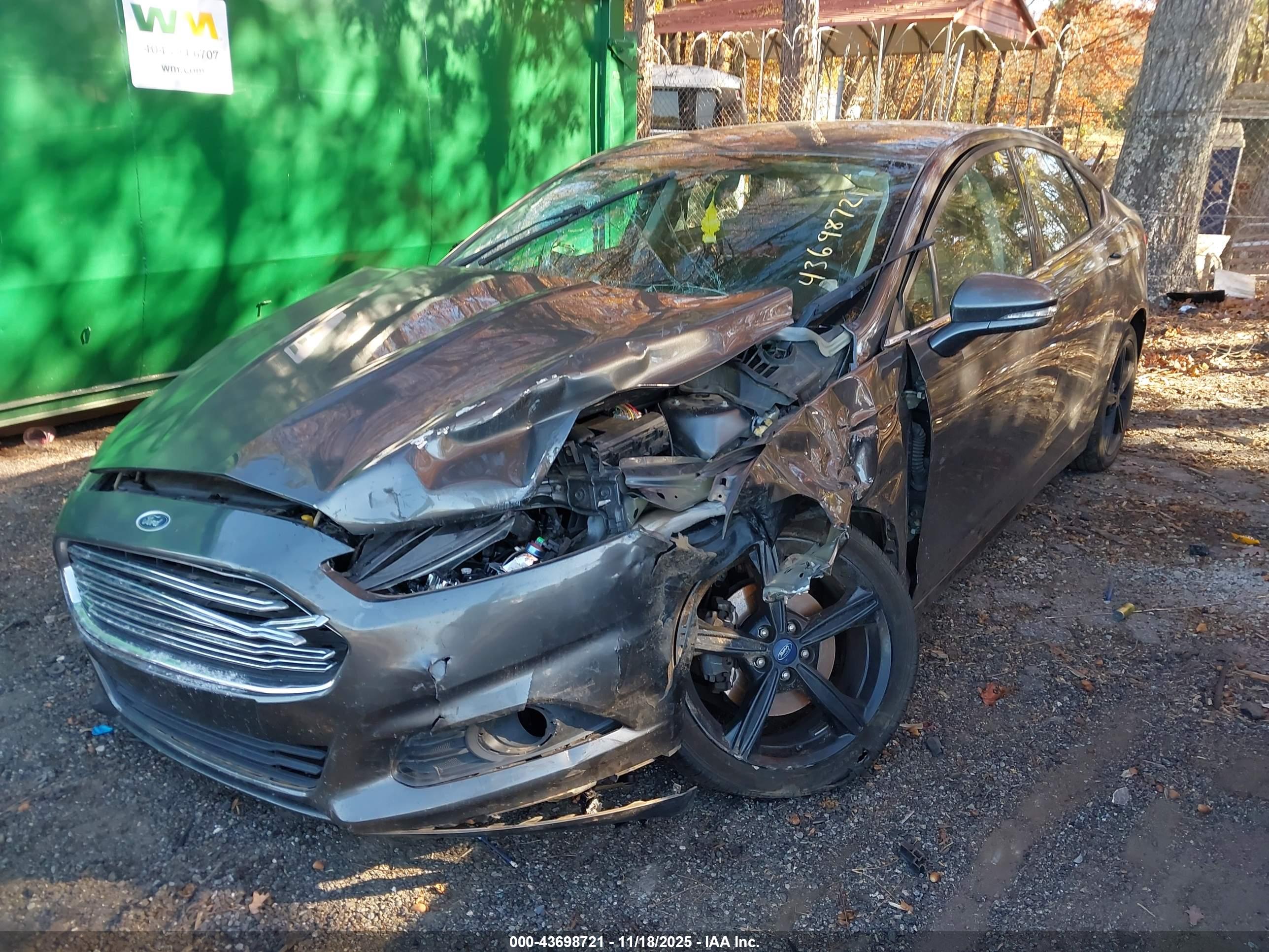 FORD FUSION image 2