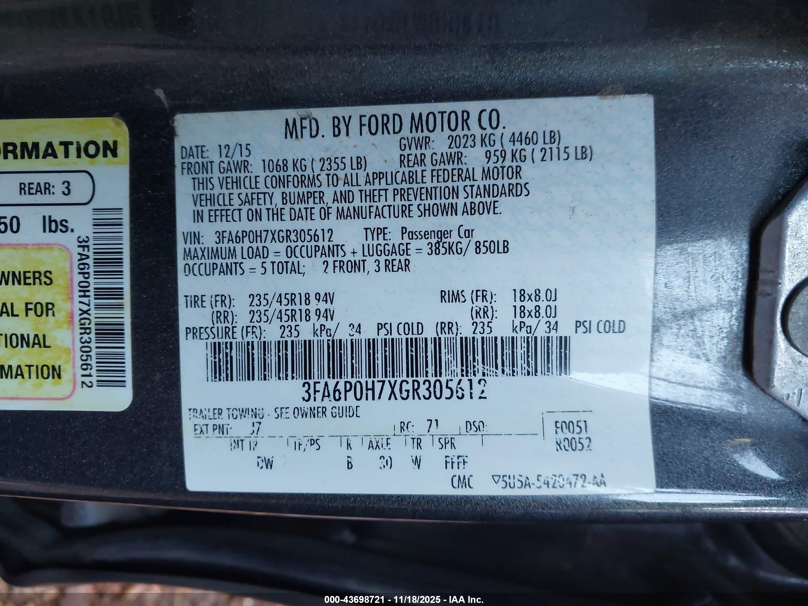 FORD FUSION image 9