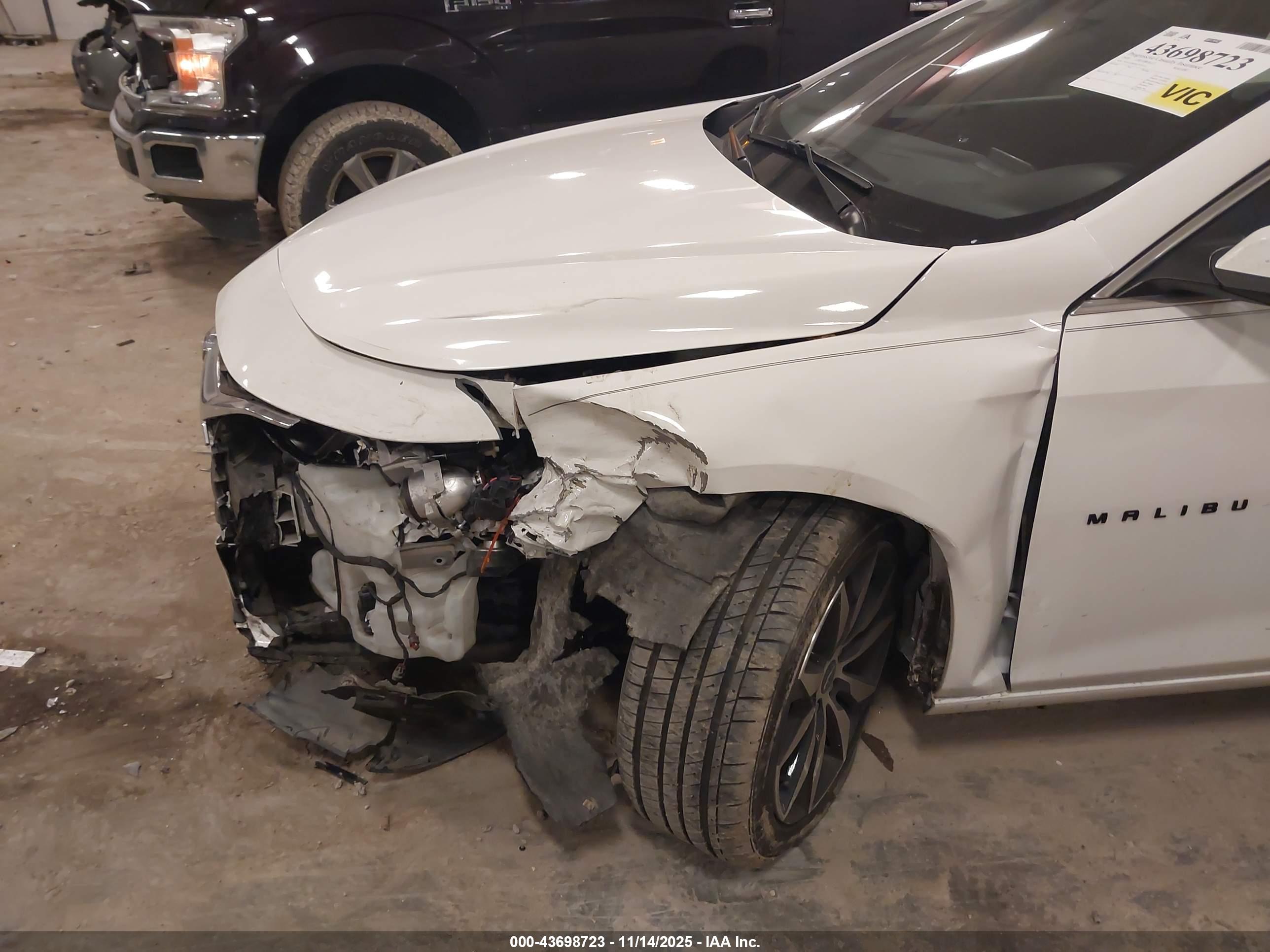 CHEVROLET MALIBU image 6