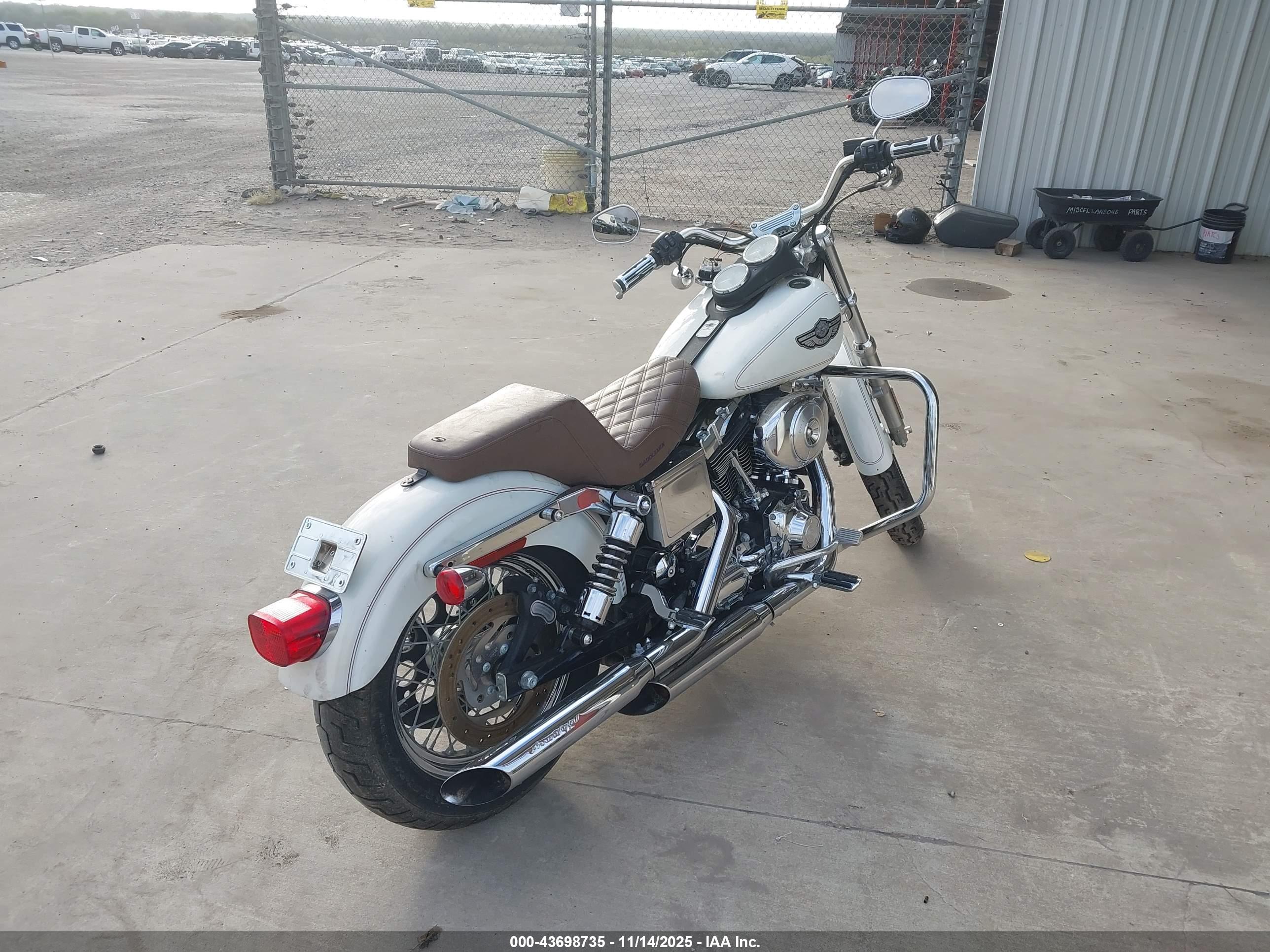 HARLEY-DAVIDSON FXDL image 4