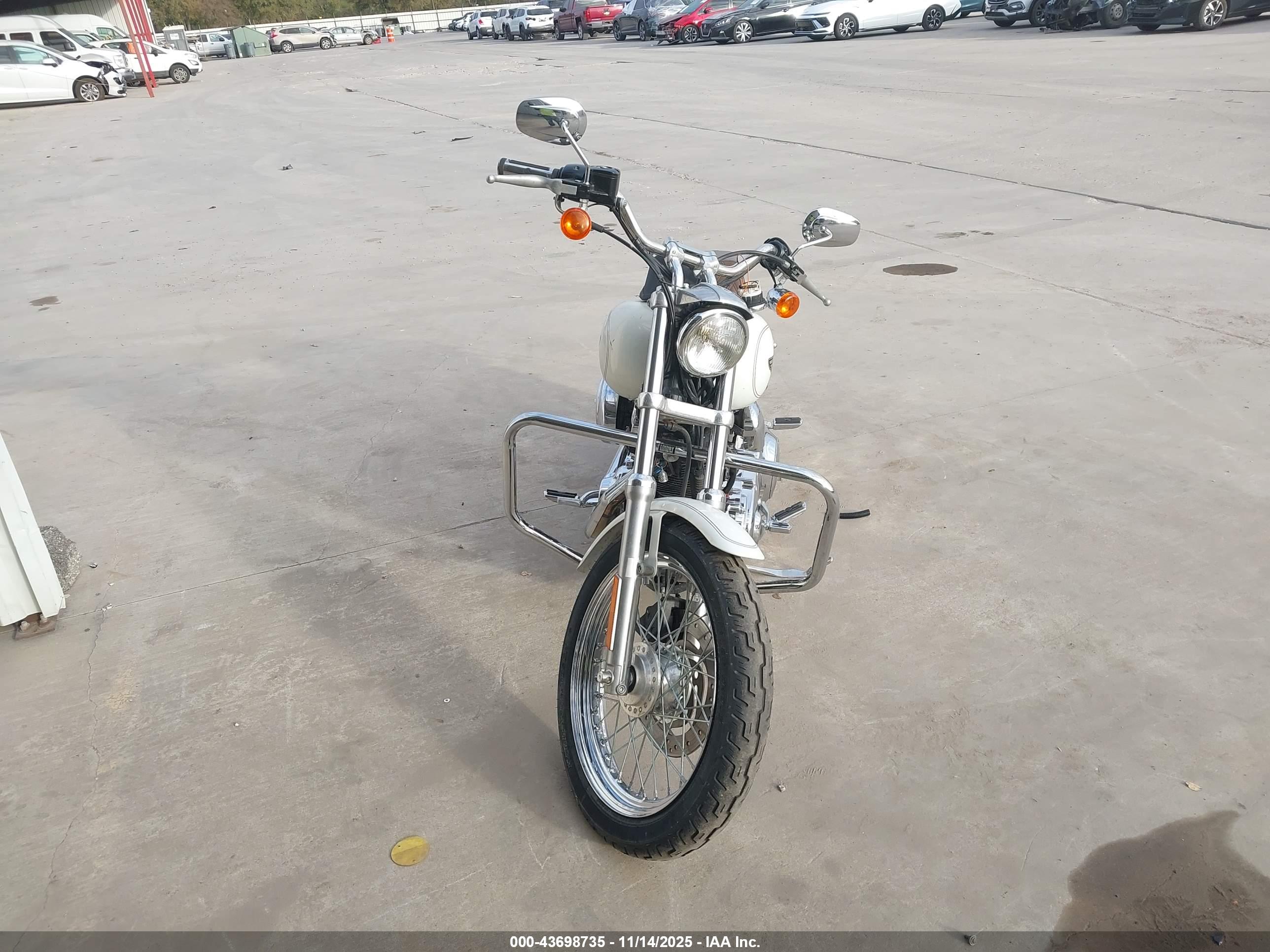 HARLEY-DAVIDSON FXDL image 5