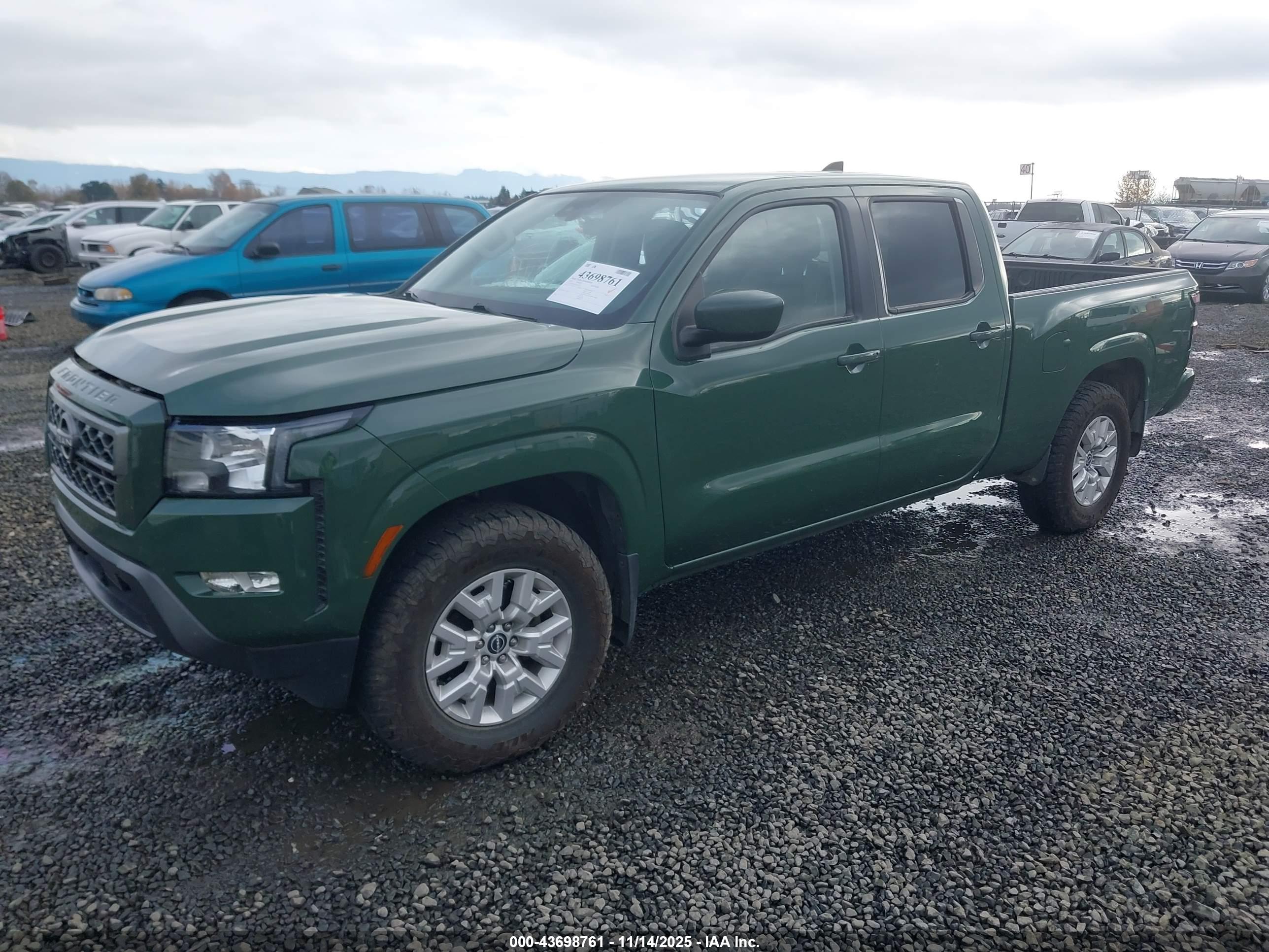 NISSAN FRONTIER image 2