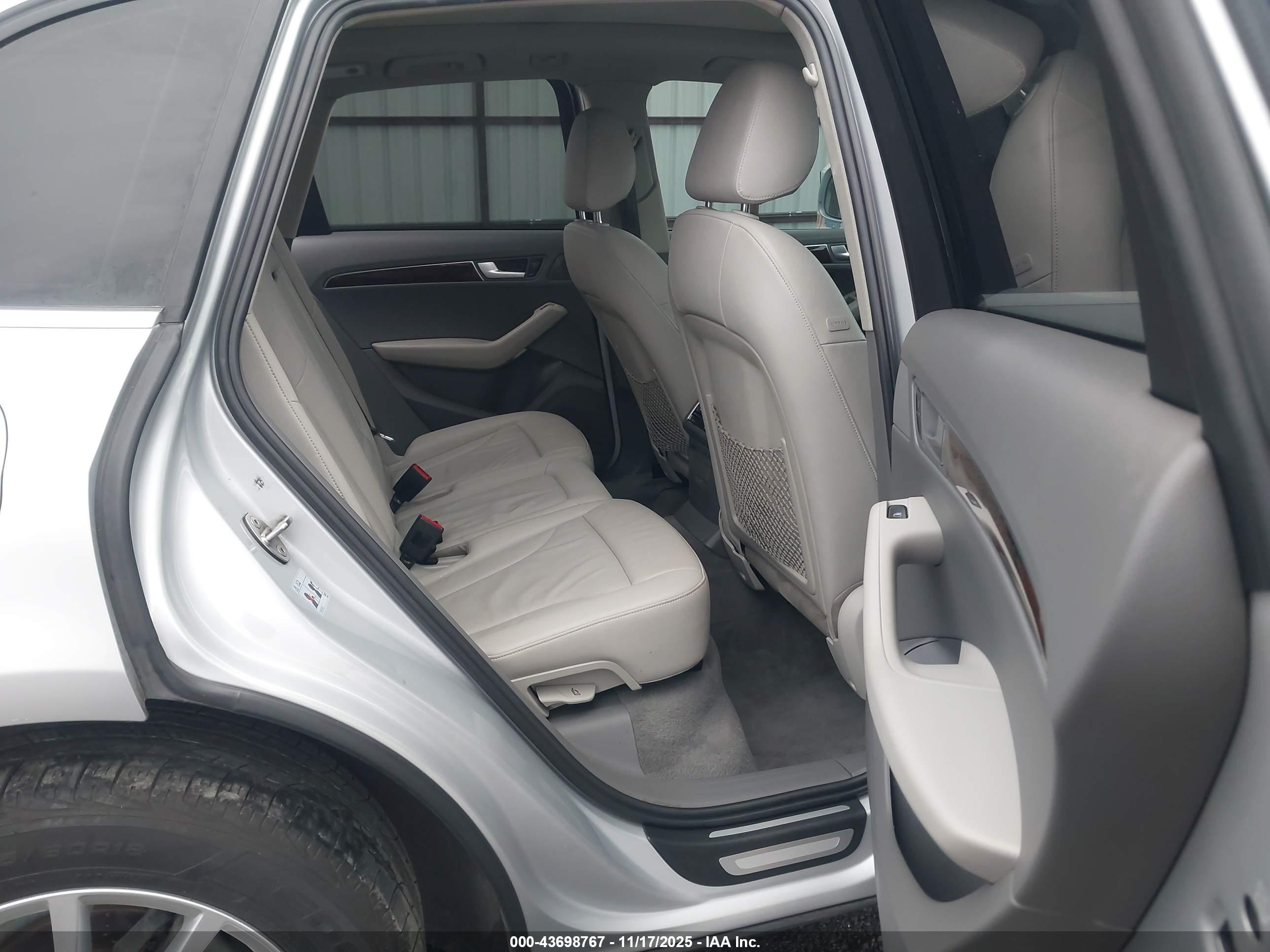 AUDI Q5 image 8