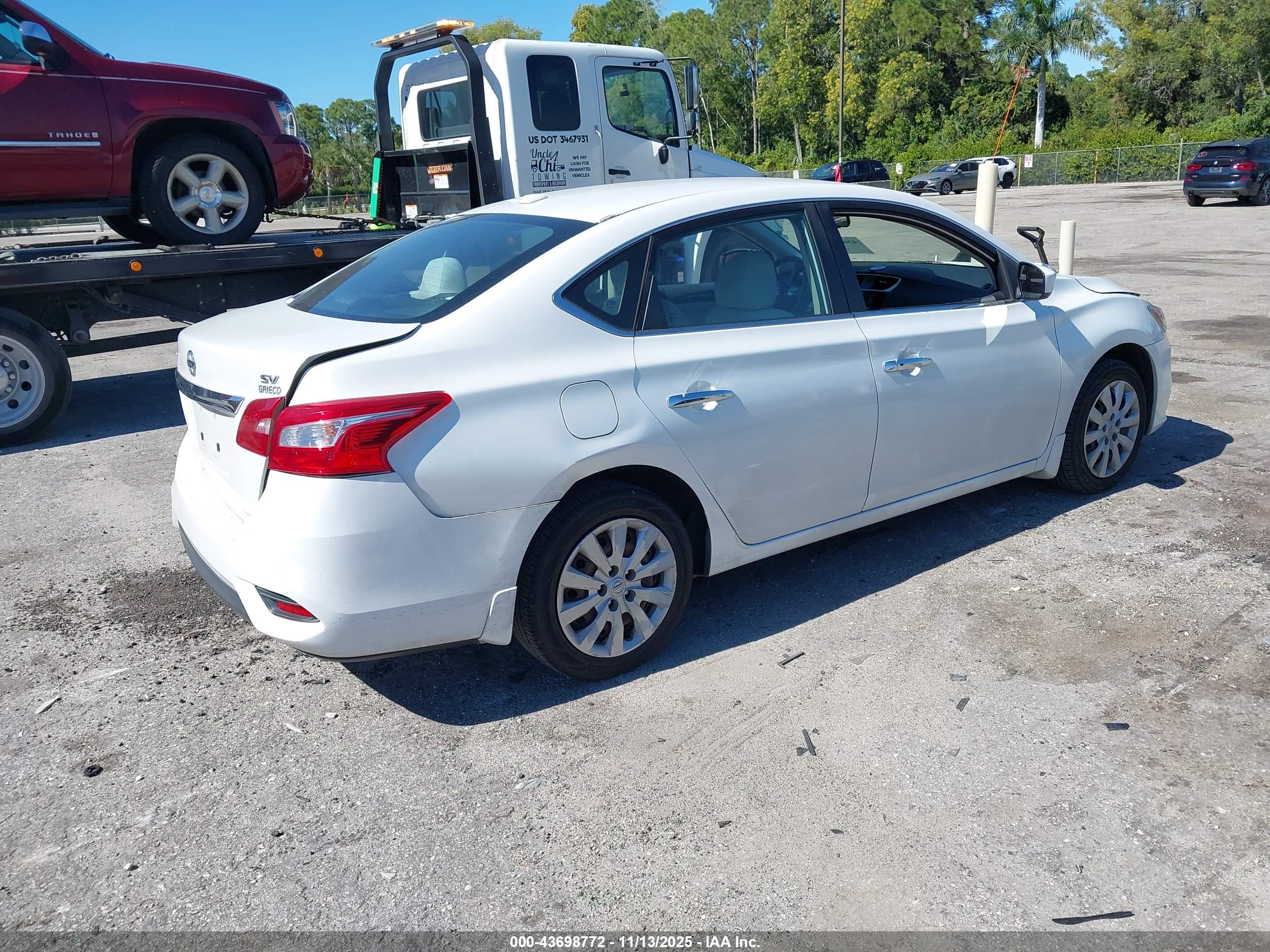 NISSAN SENTRA image 4