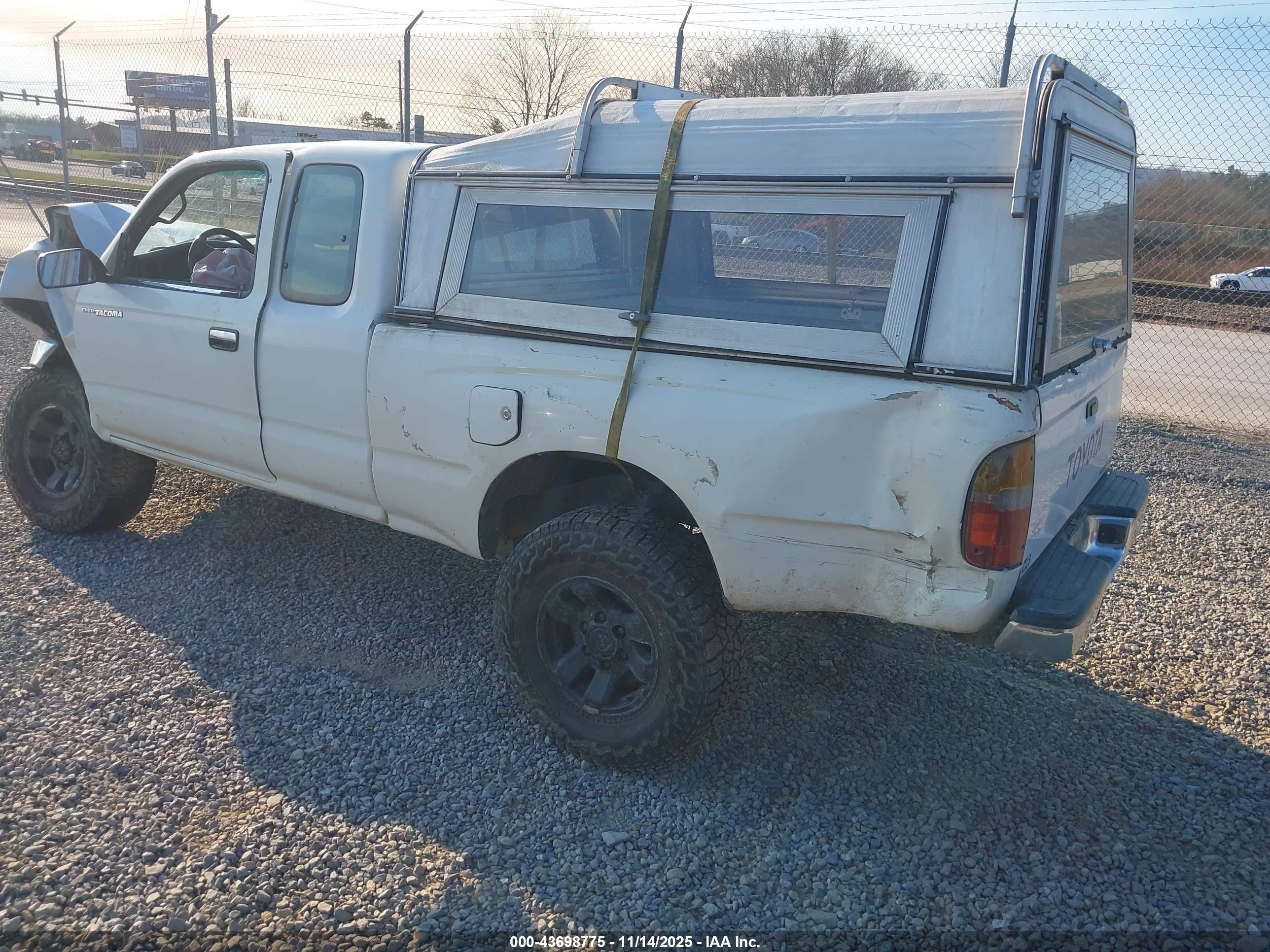 TOYOTA TACOMA image 3