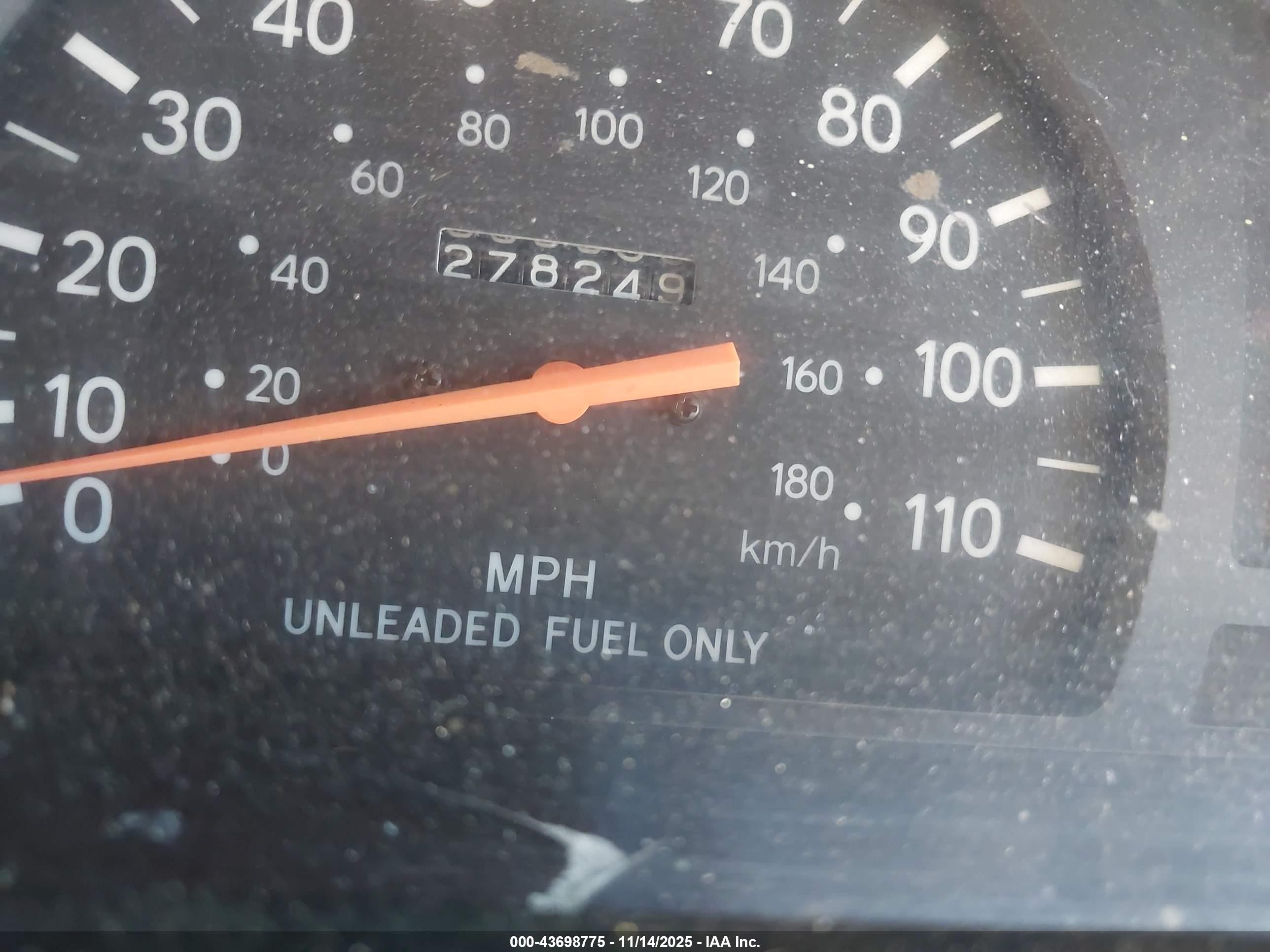 TOYOTA TACOMA image 7
