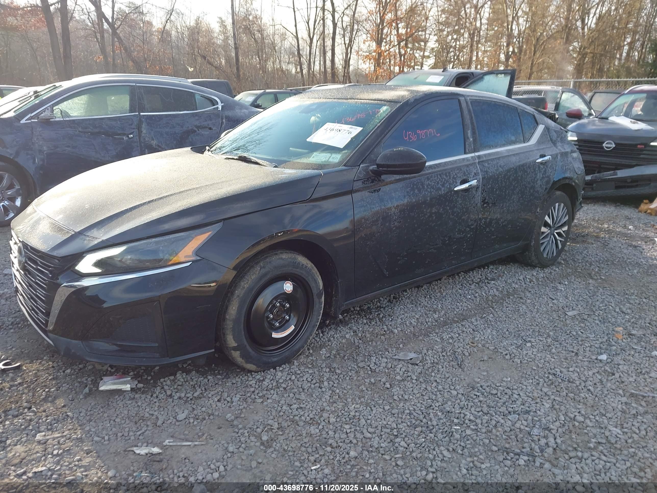 NISSAN ALTIMA image 2