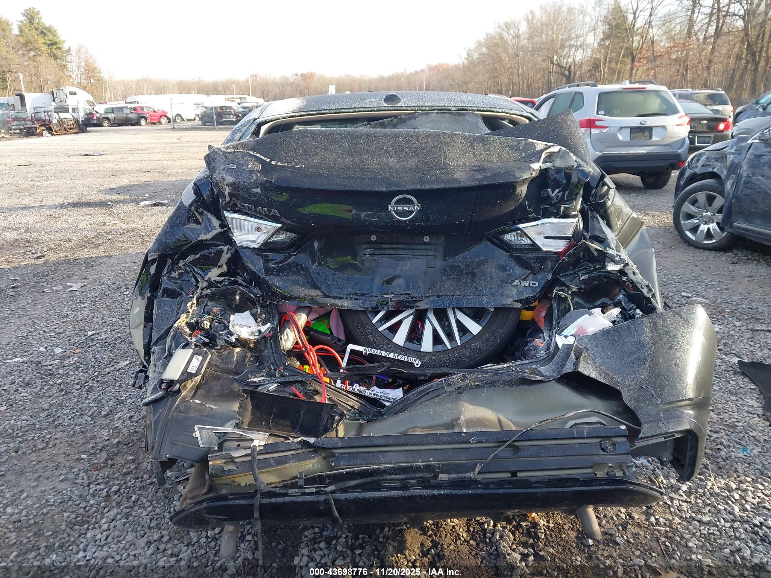 NISSAN ALTIMA image 6