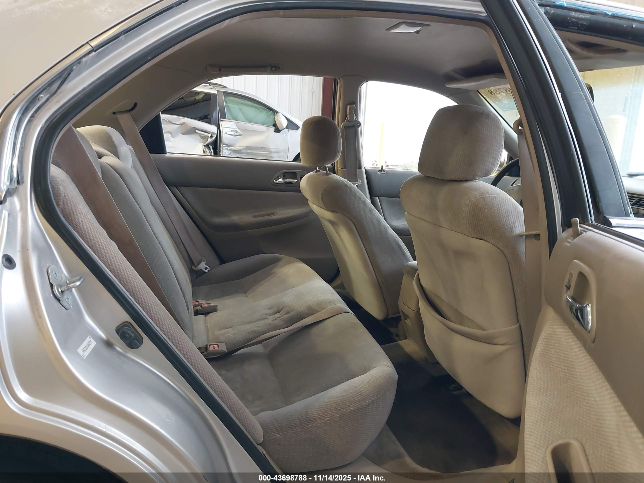 HONDA ACCORD image 8