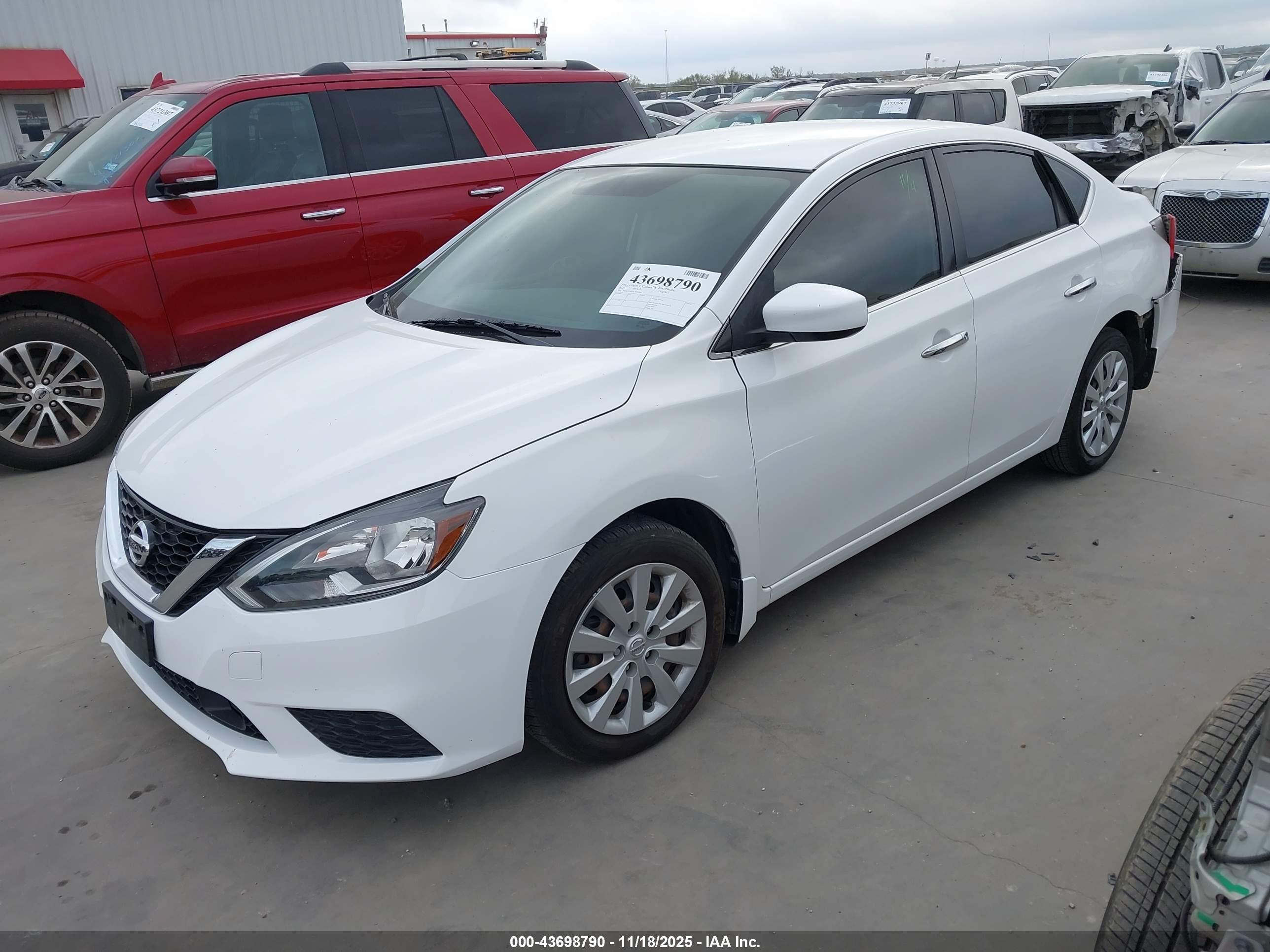 NISSAN SENTRA image 2
