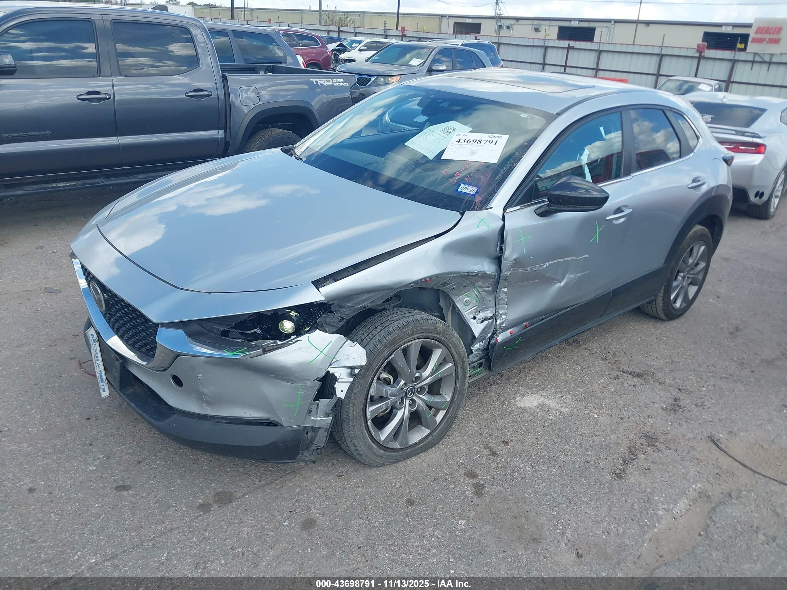 MAZDA CX-30 image 2