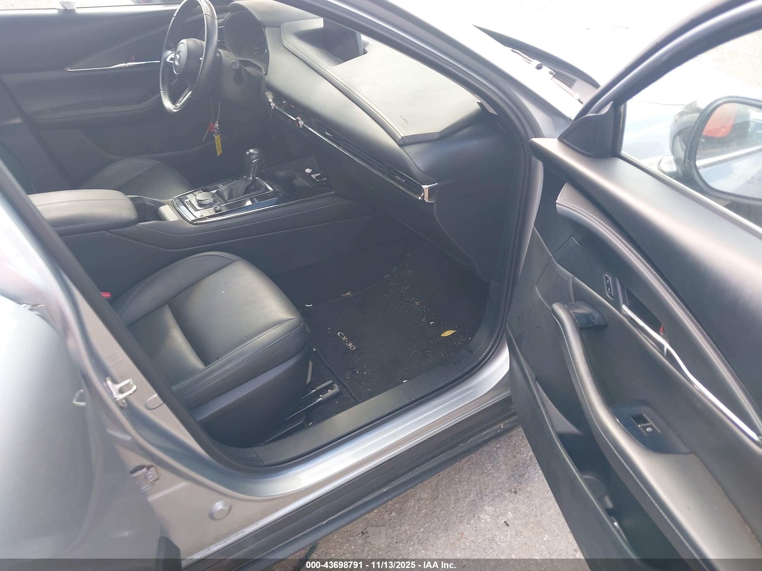MAZDA CX-30 image 5