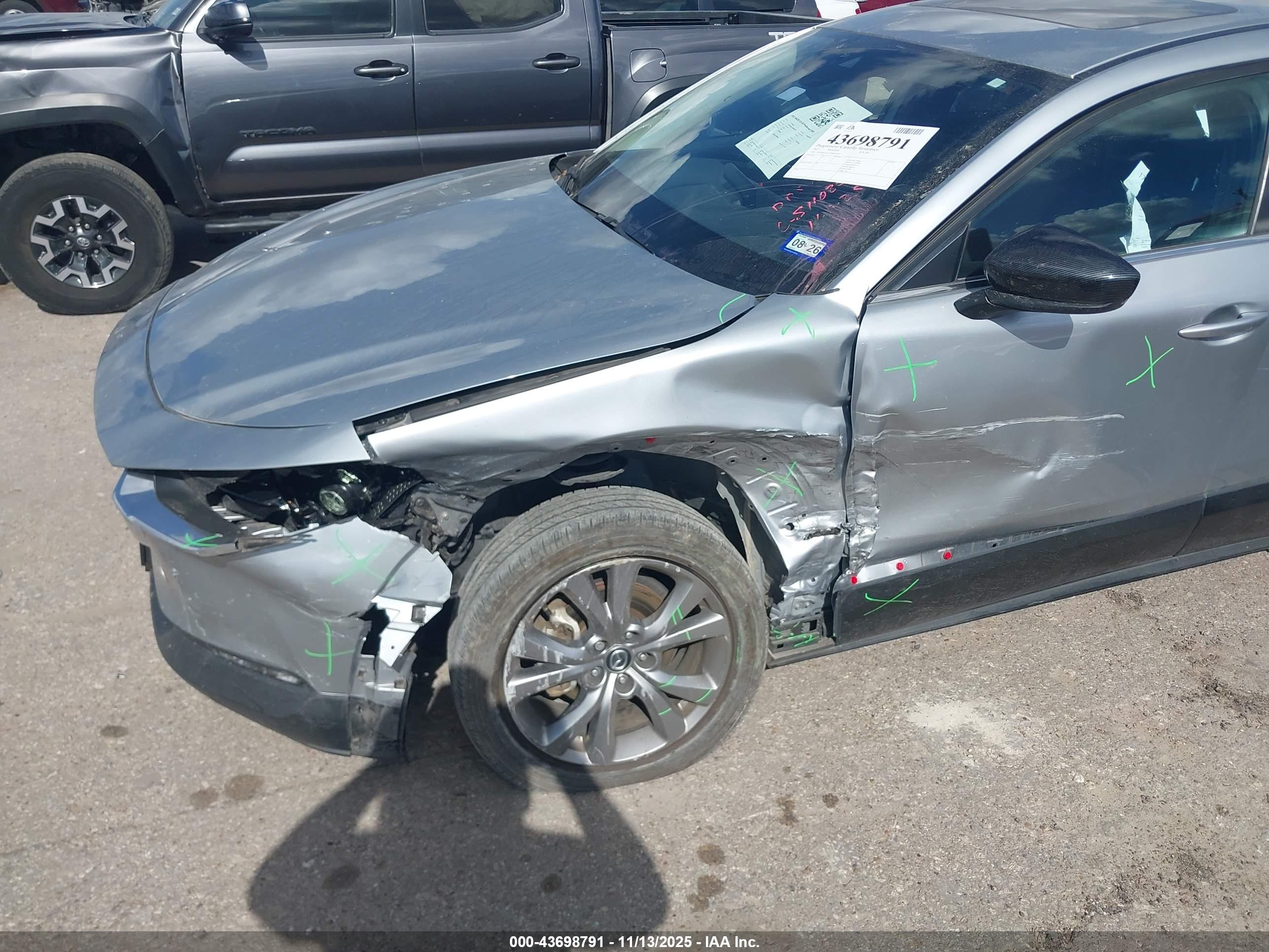MAZDA CX-30 image 6