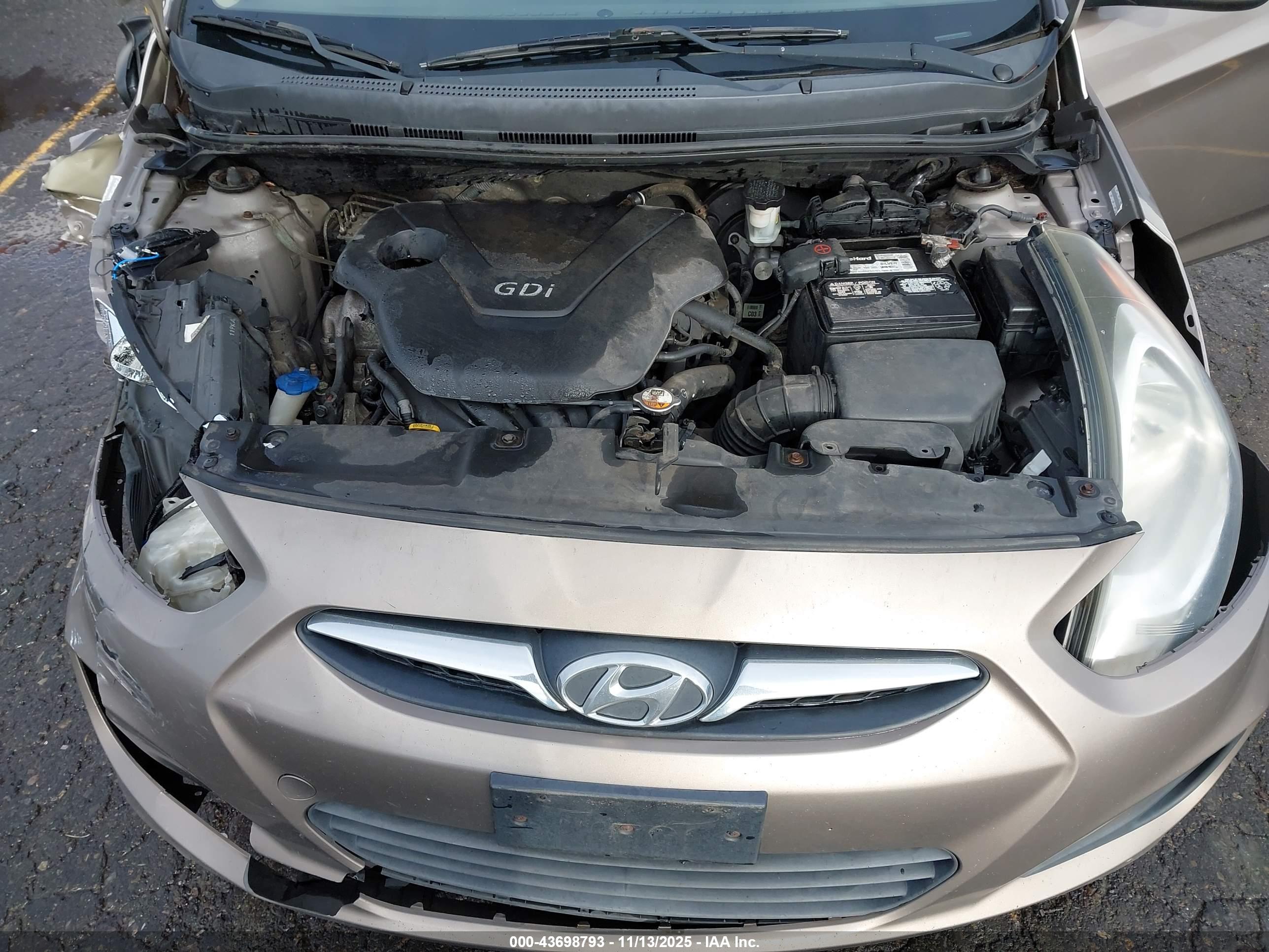 HYUNDAI ACCENT image 10