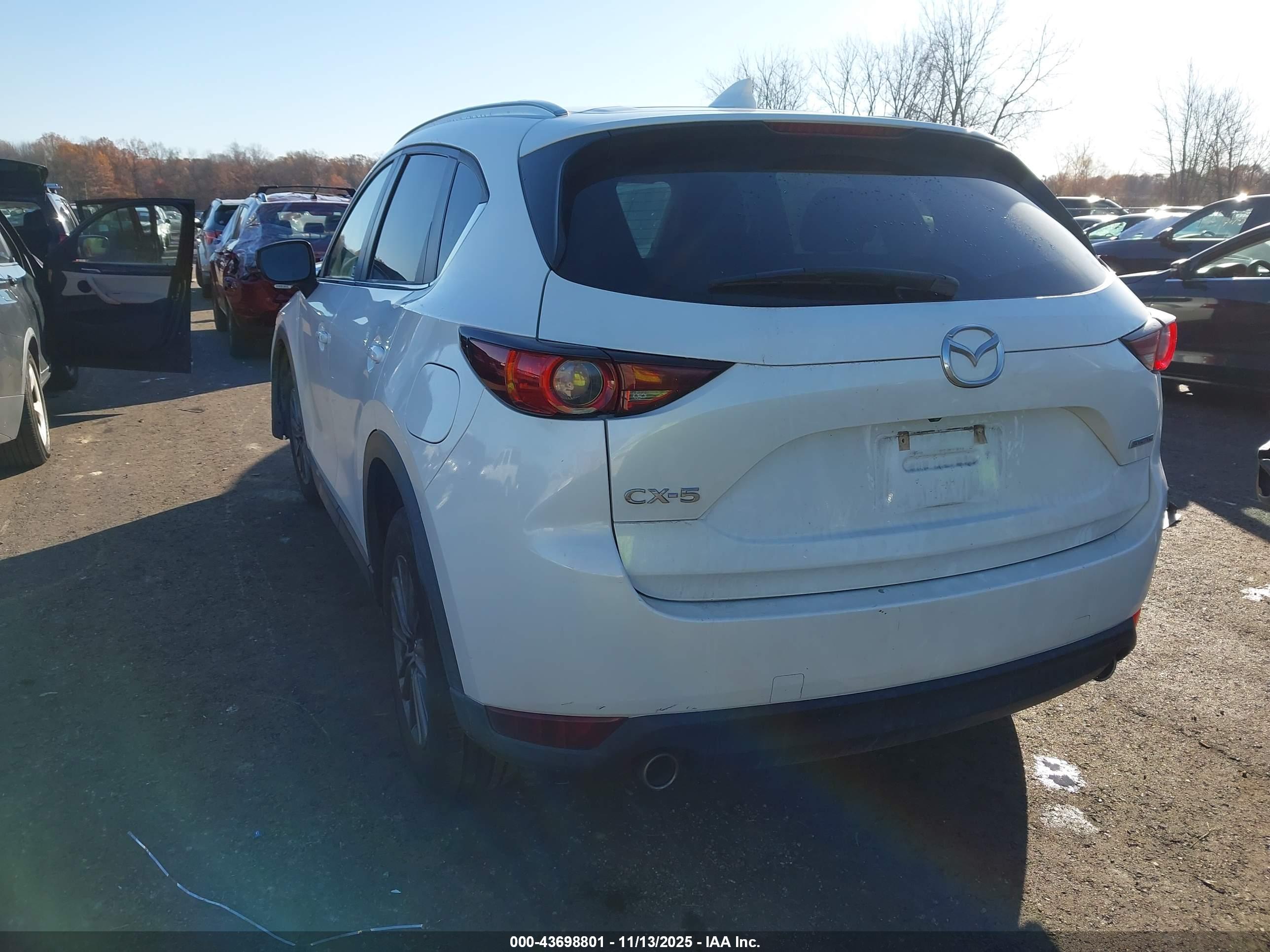 MAZDA CX-5 image 3