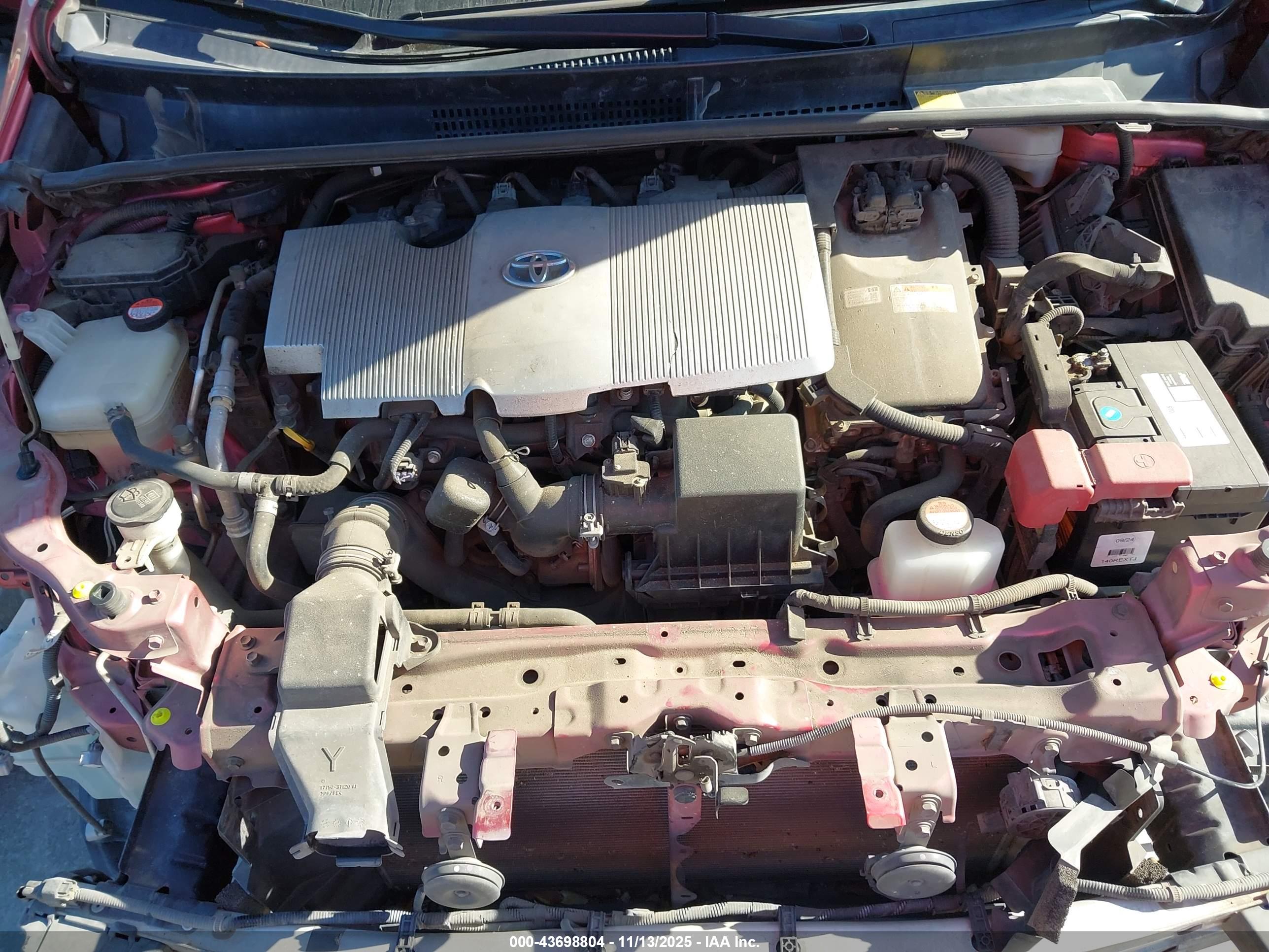 TOYOTA PRIUS image 10