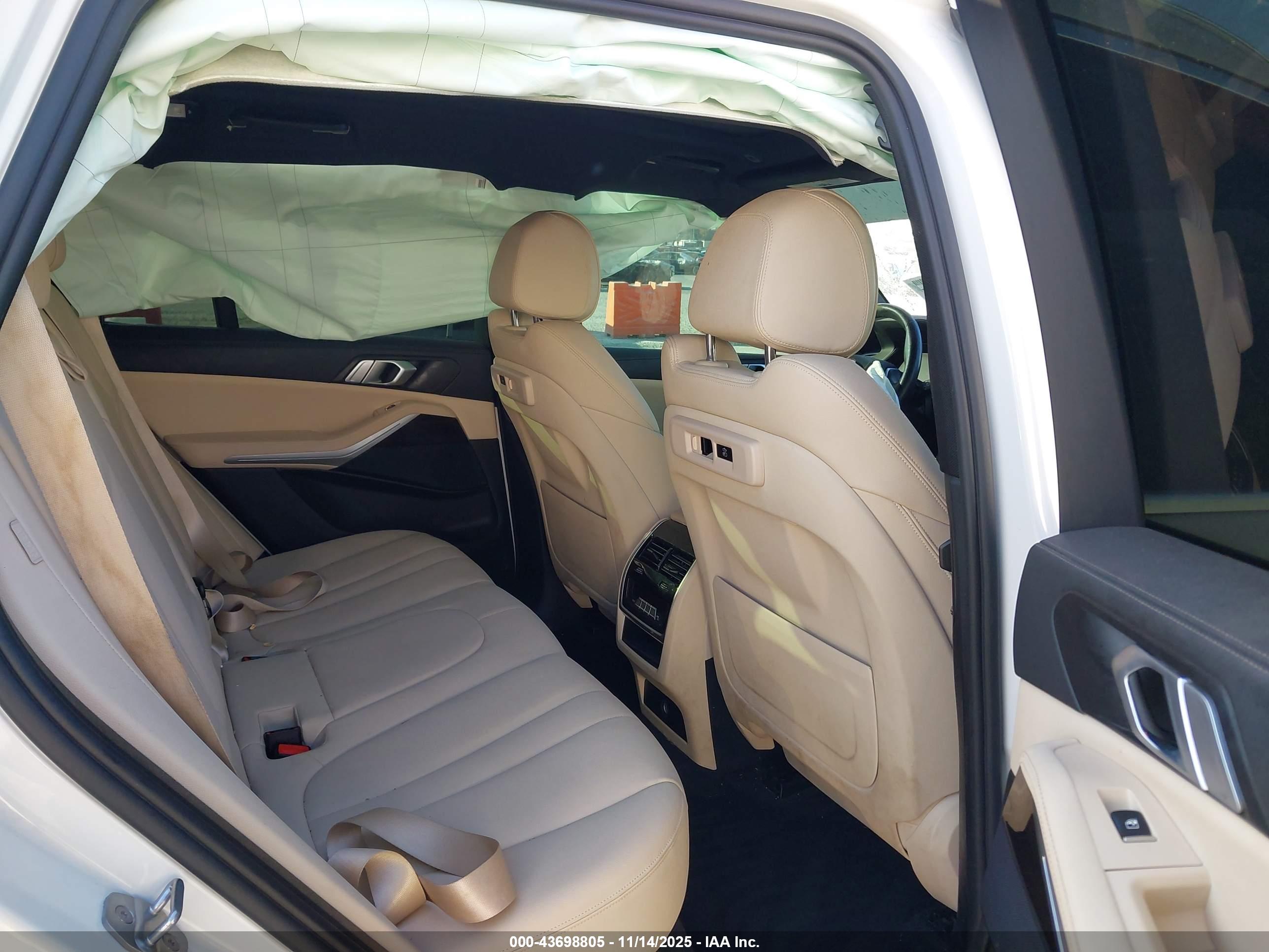 BMW X5 image 8