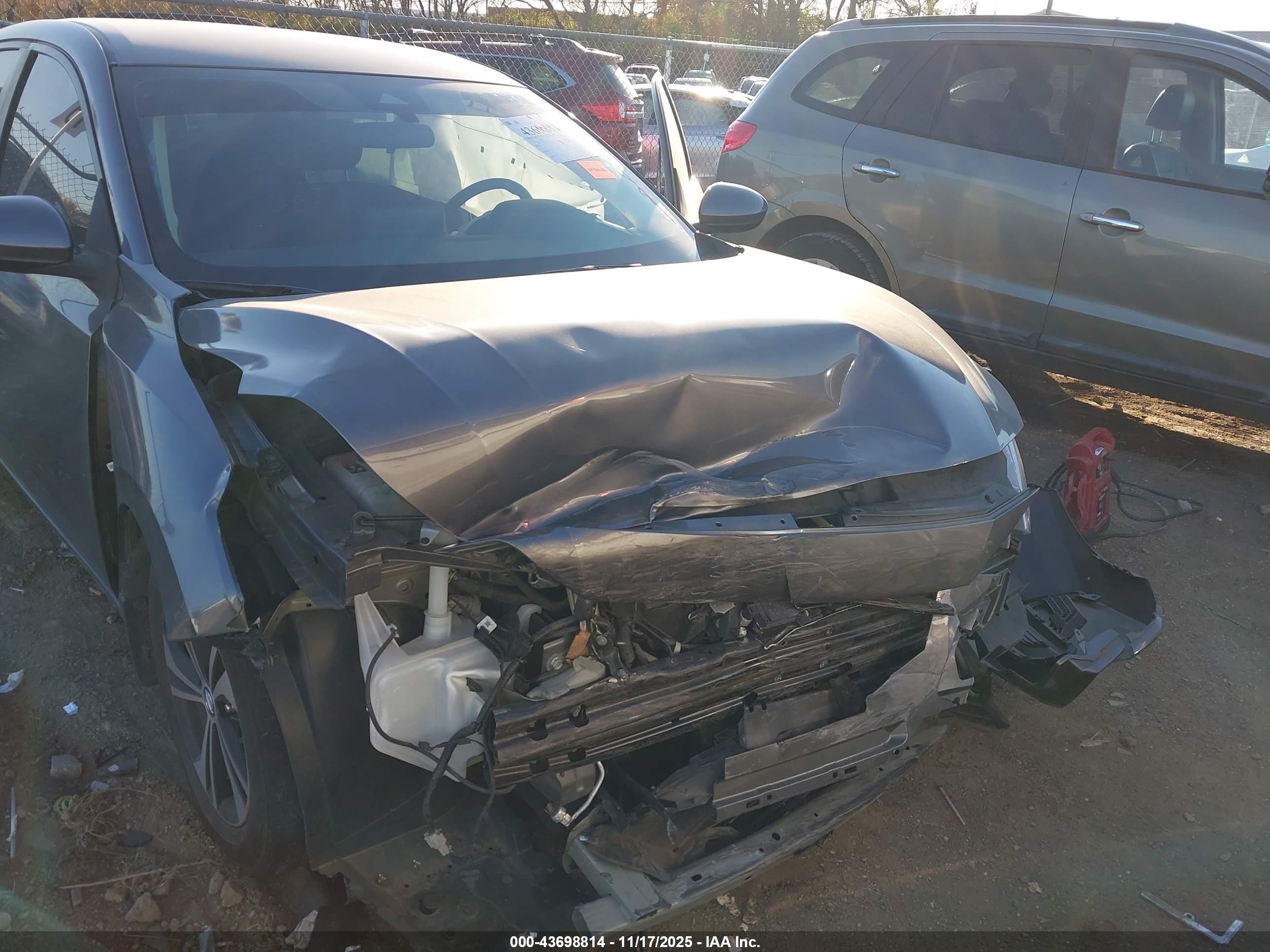 NISSAN SENTRA image 6