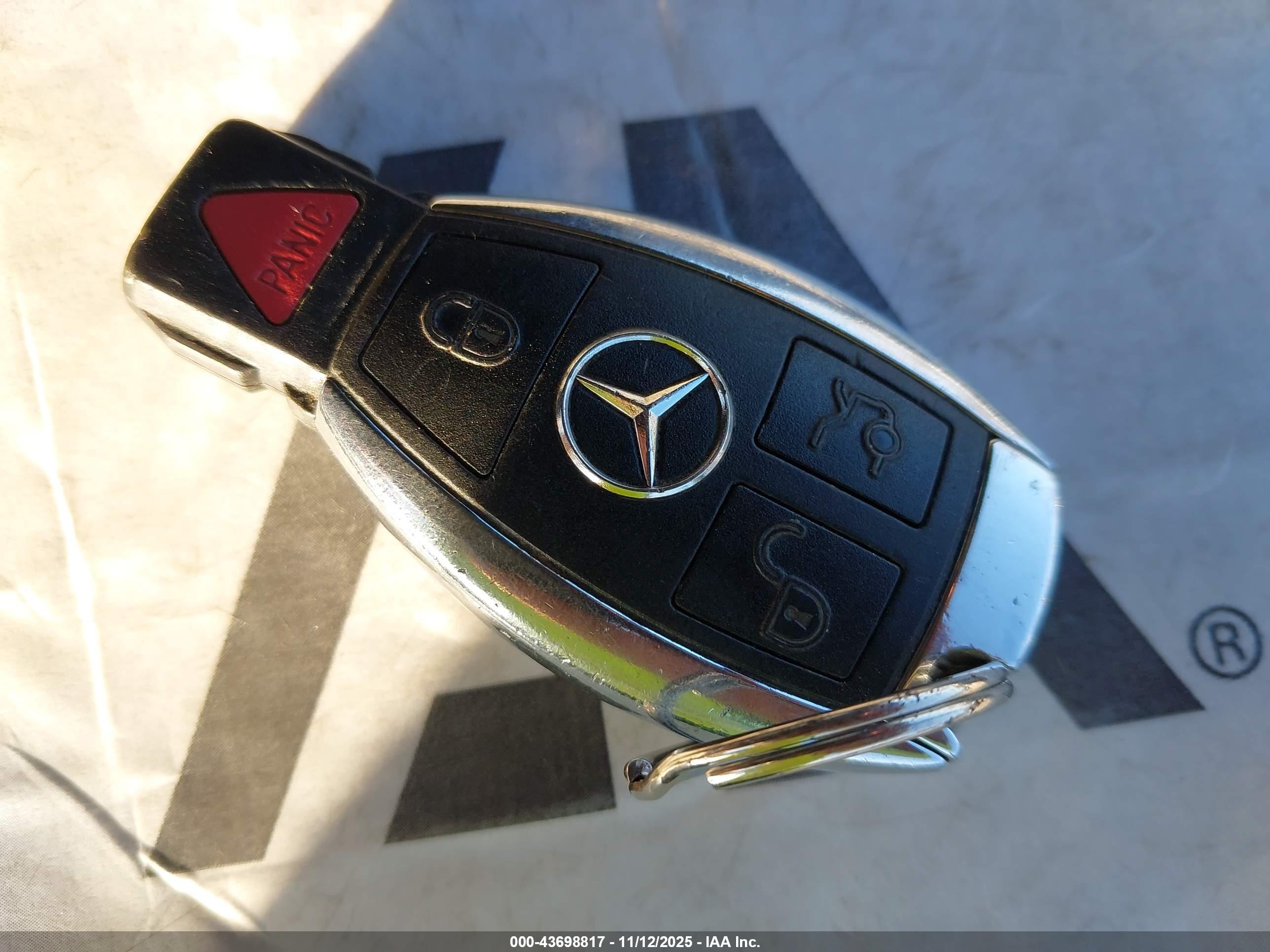 MERCEDES-BENZ C image 11