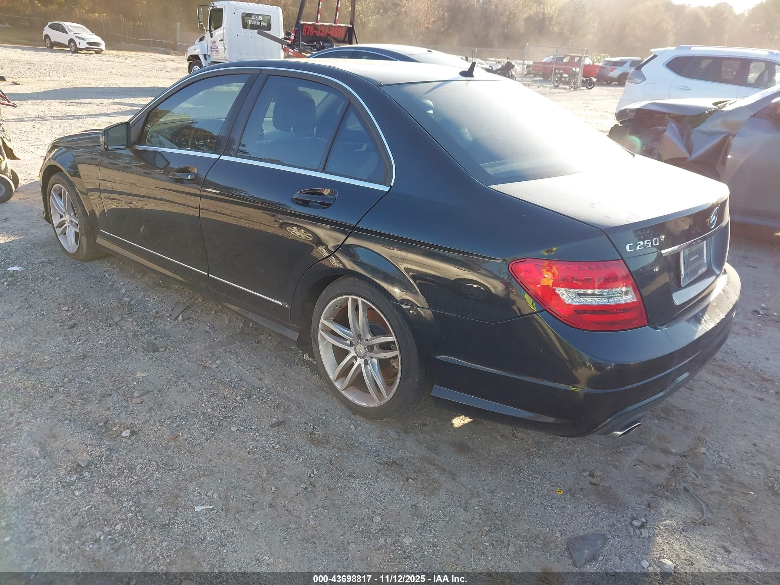 MERCEDES-BENZ C image 3