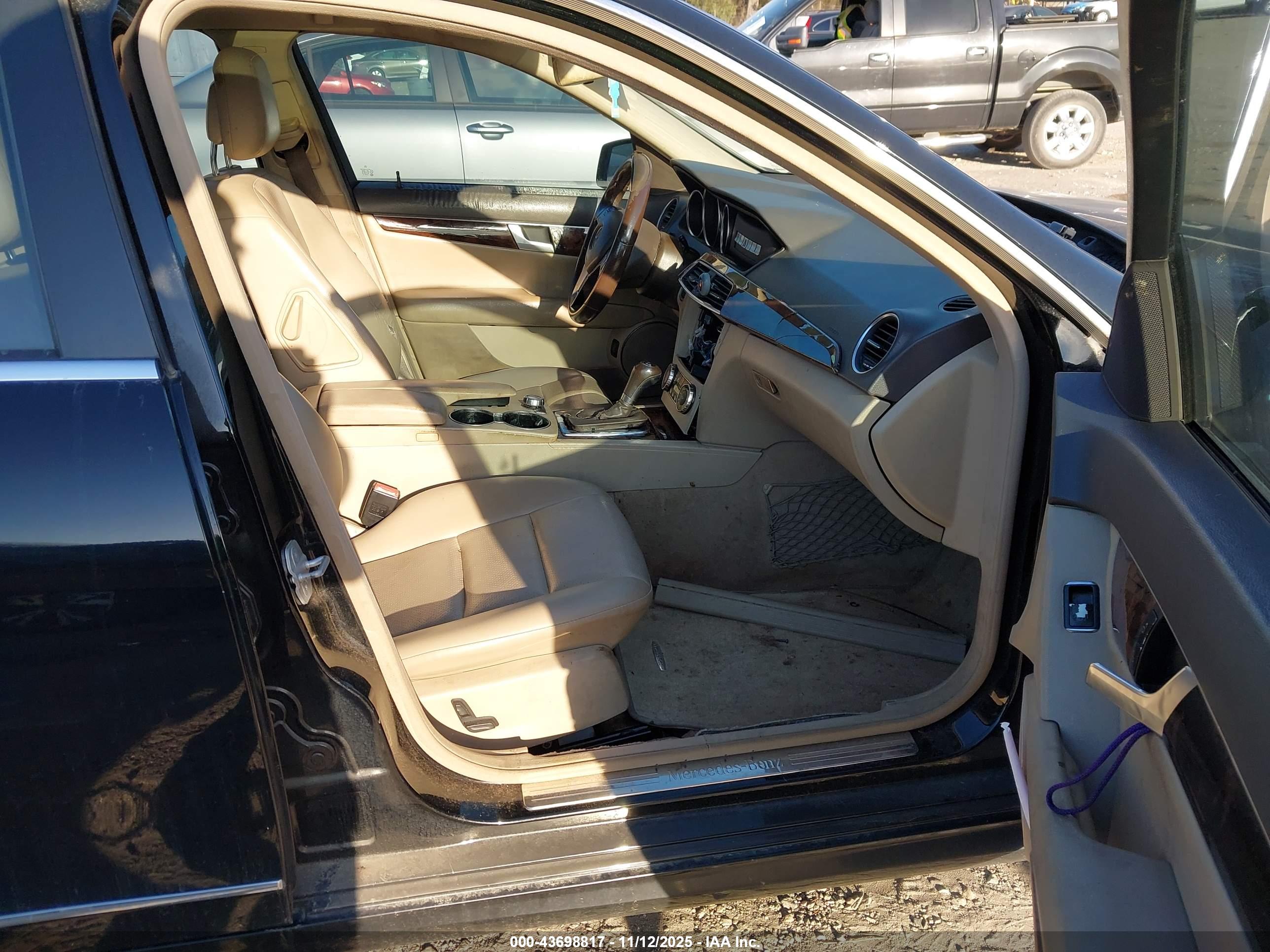 MERCEDES-BENZ C image 5