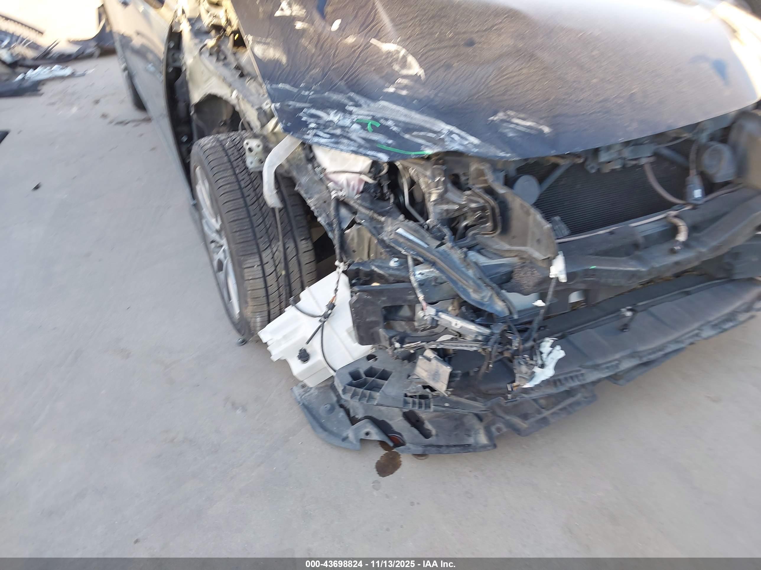LEXUS ES image 6