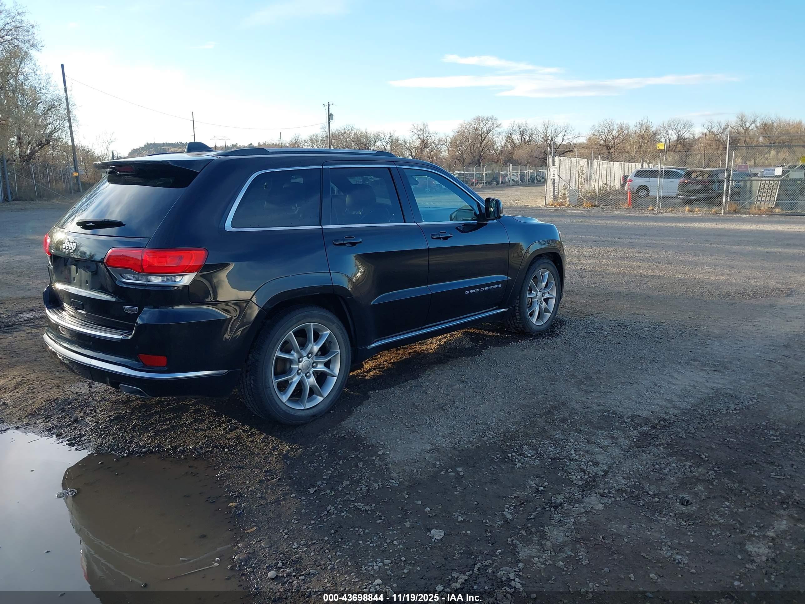 JEEP GRAND image 4
