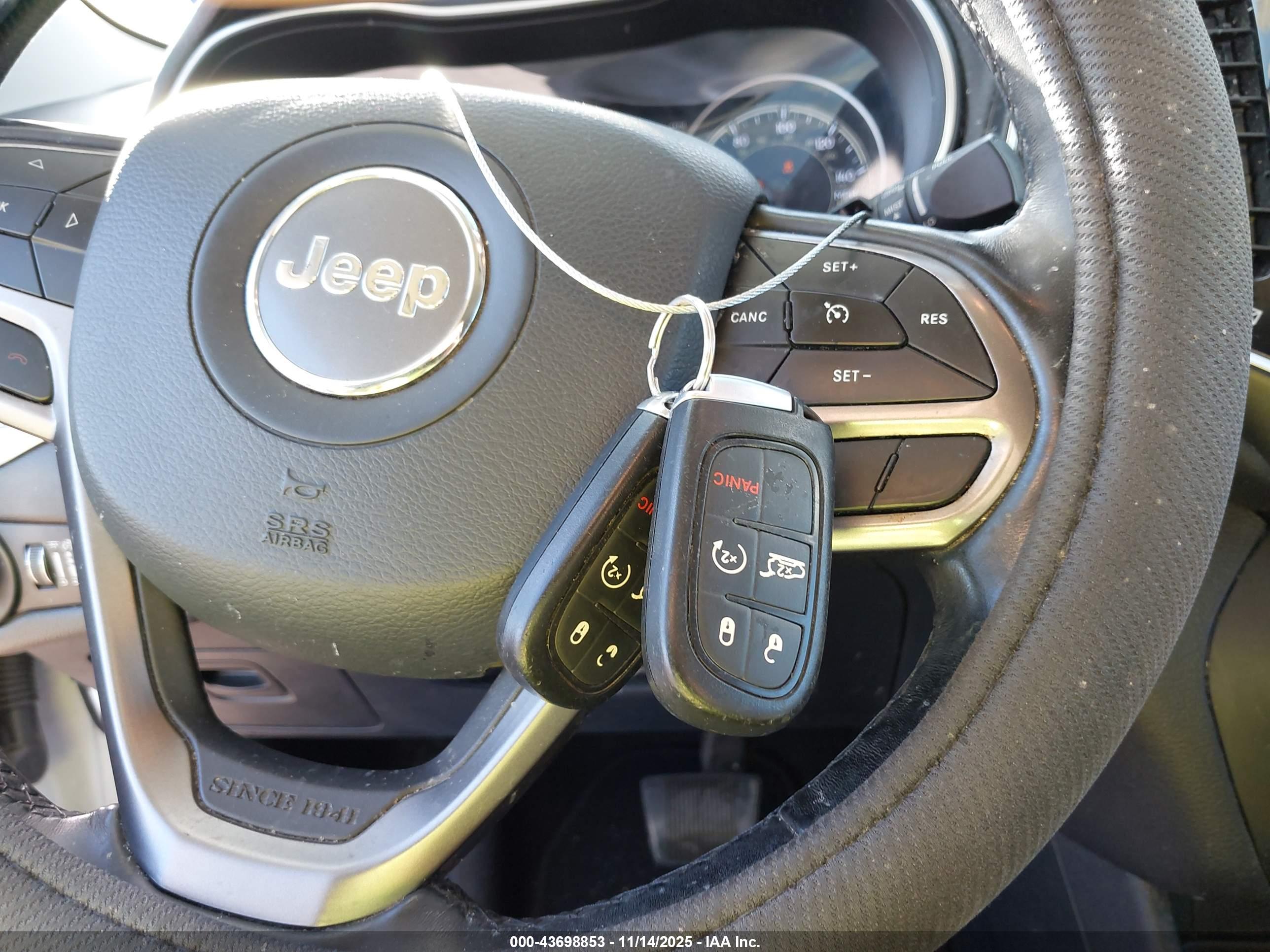JEEP CHEROKEE image 11