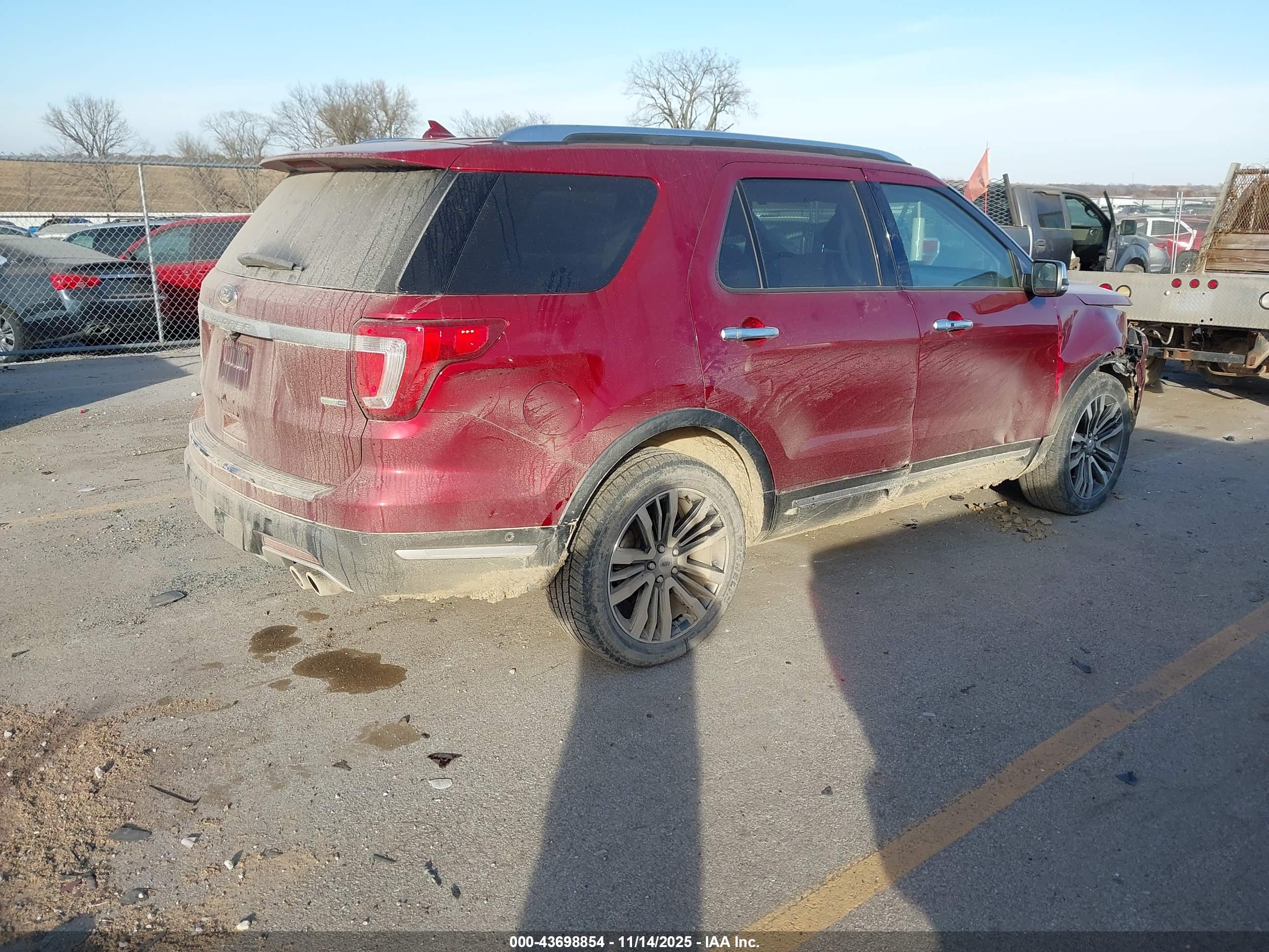 FORD EXPLORER image 4