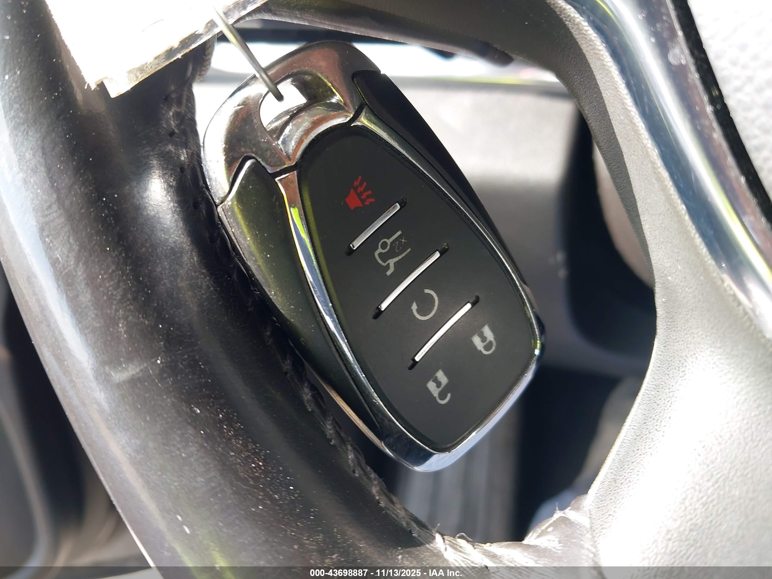 CHEVROLET TRAVERSE image 11