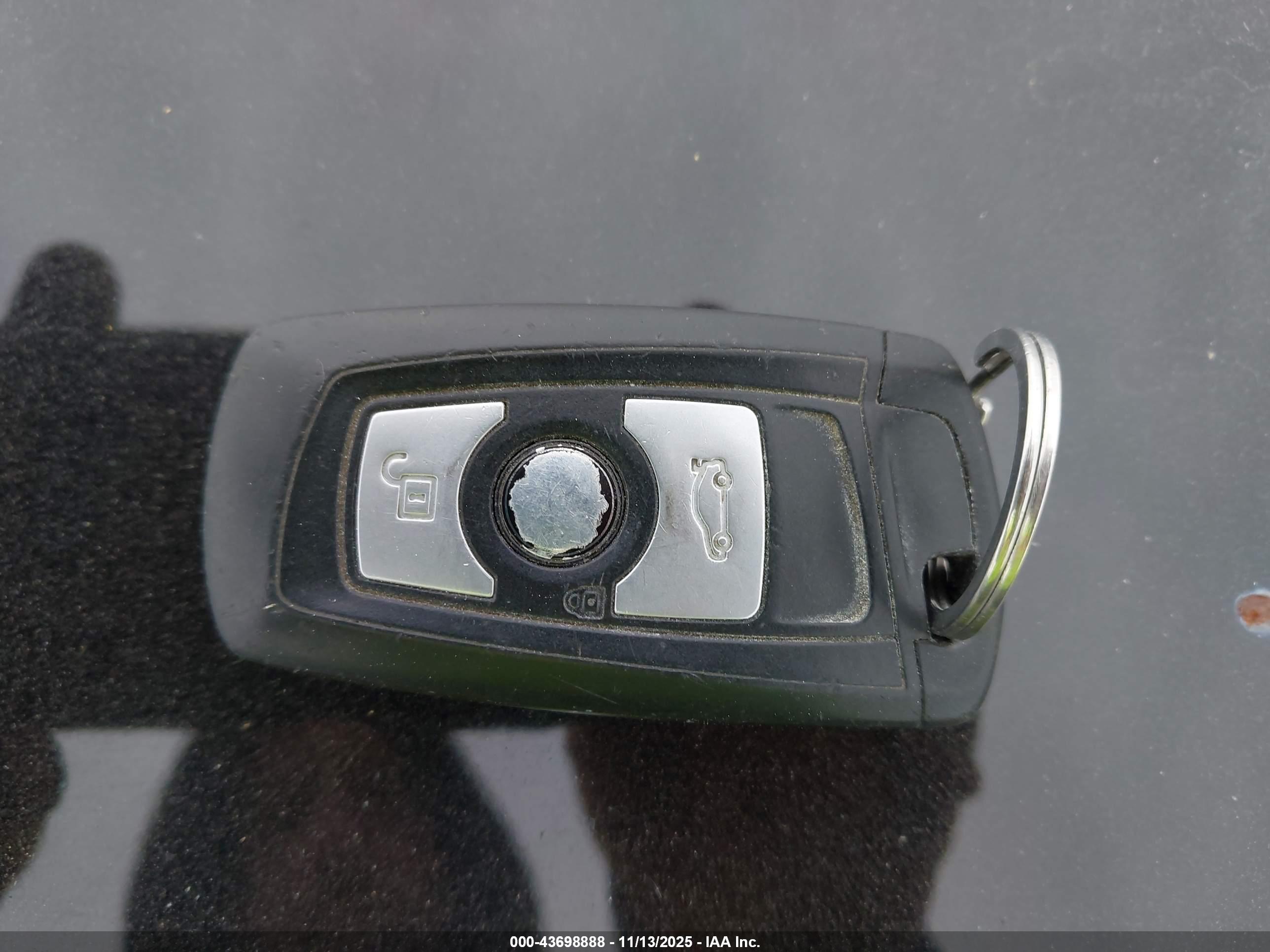 BMW 328I image 11