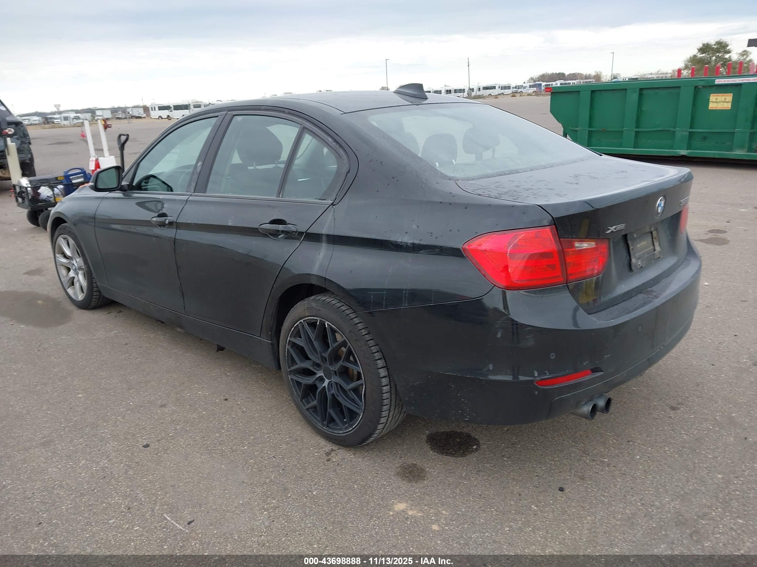BMW 328I image 3