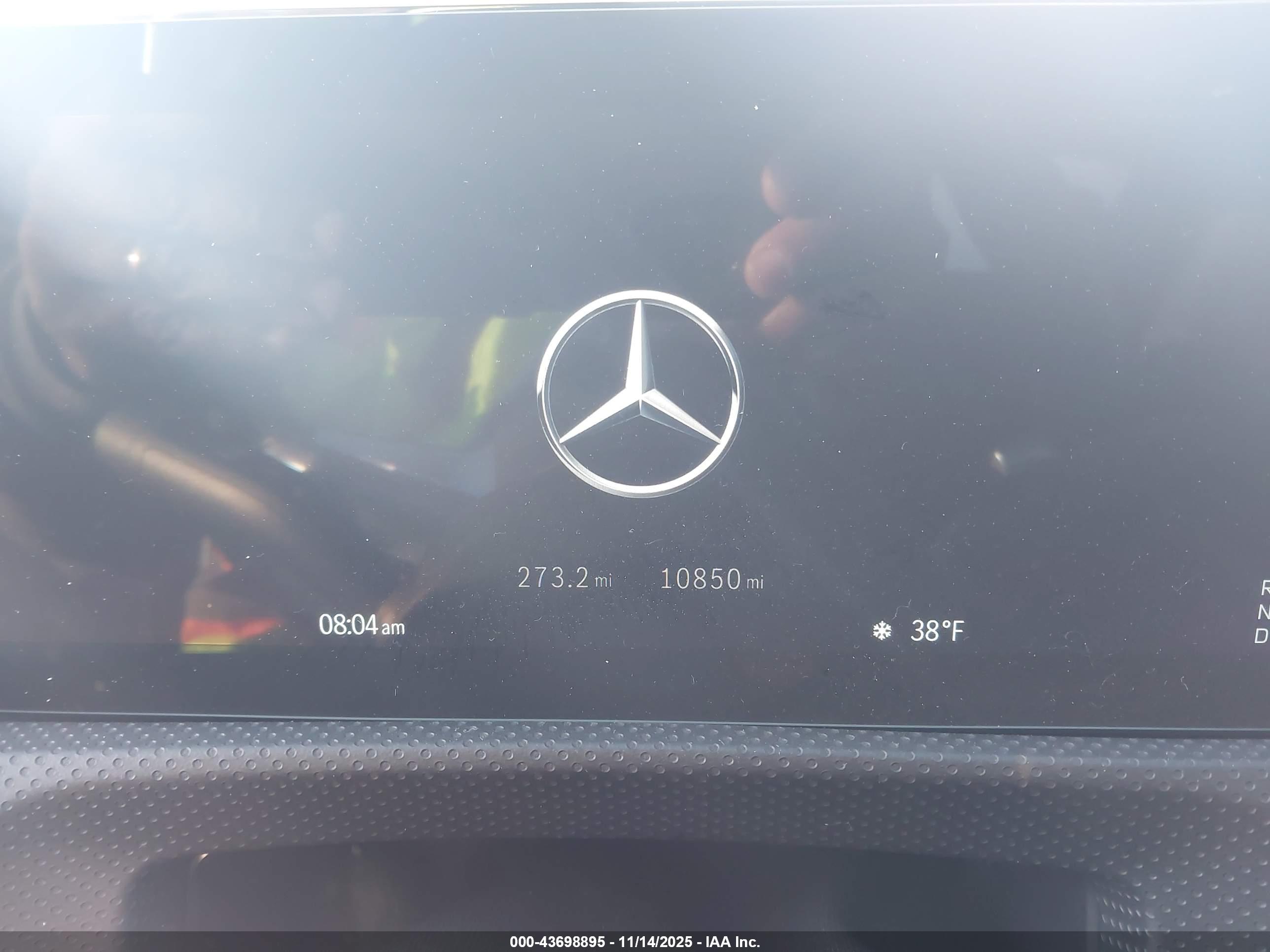 MERCEDES-BENZ CLA image 7
