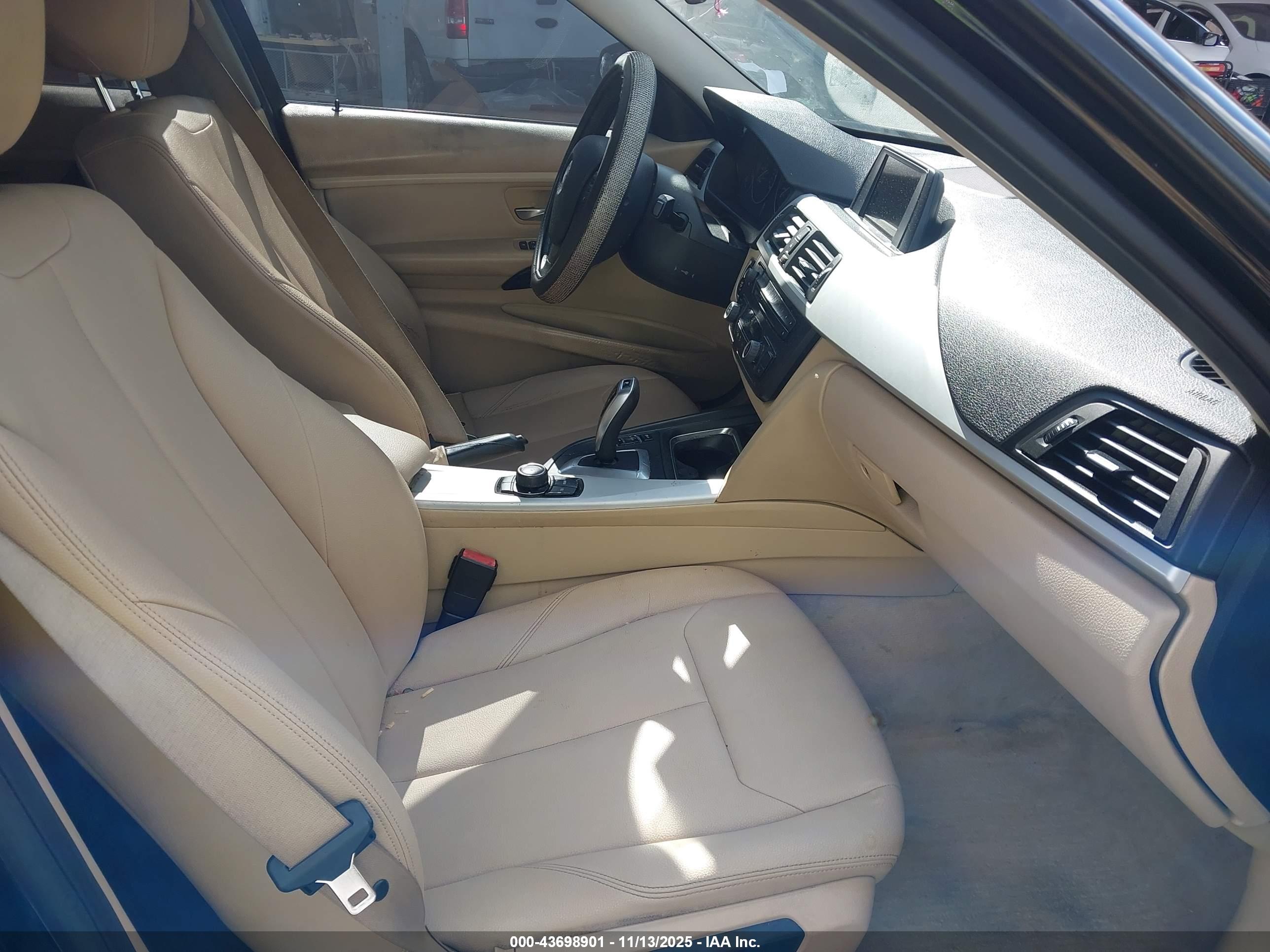 BMW 328I image 5